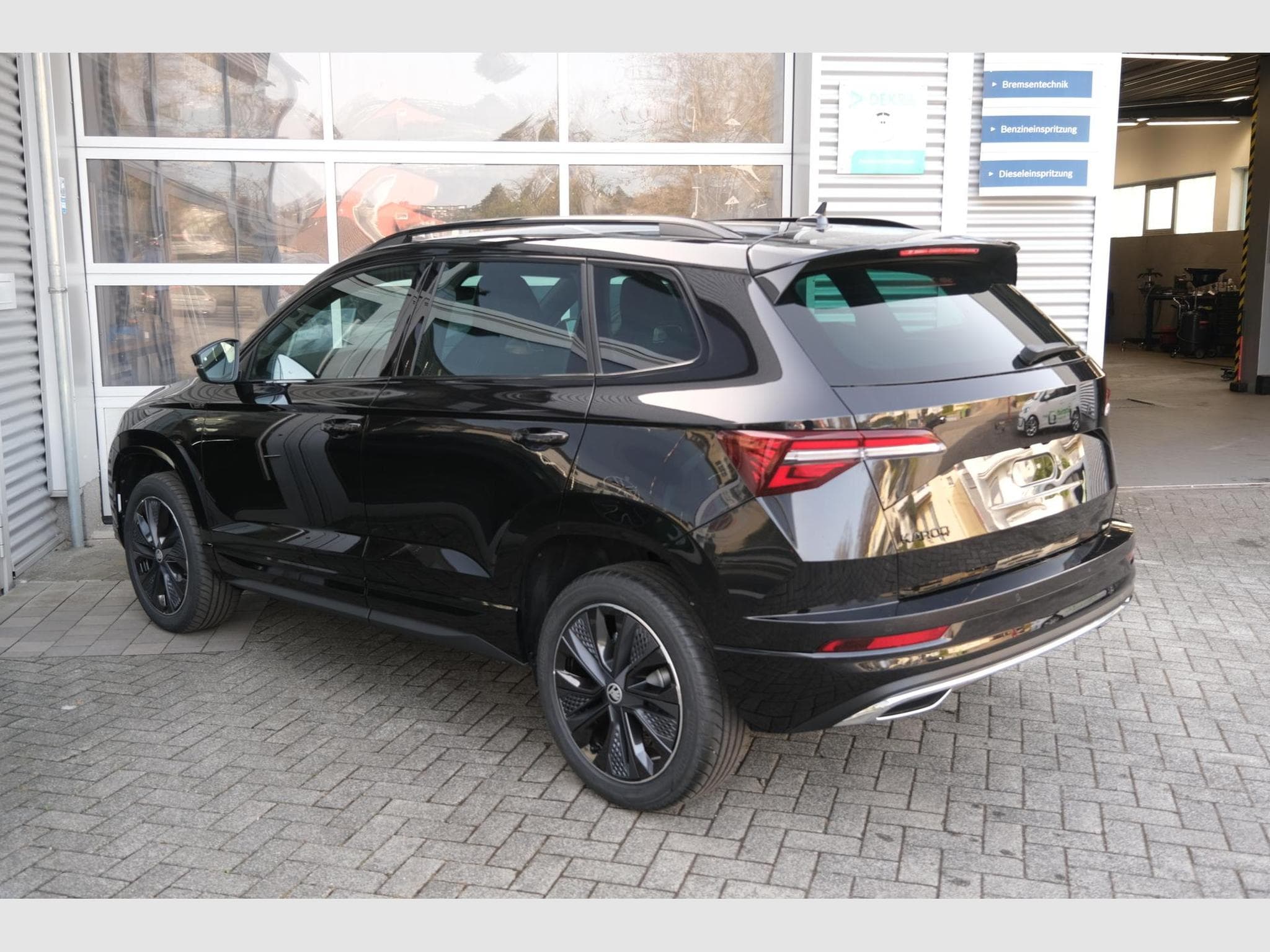 Skoda Karoq 1.5 TSI DSG (2026) - Foto 4