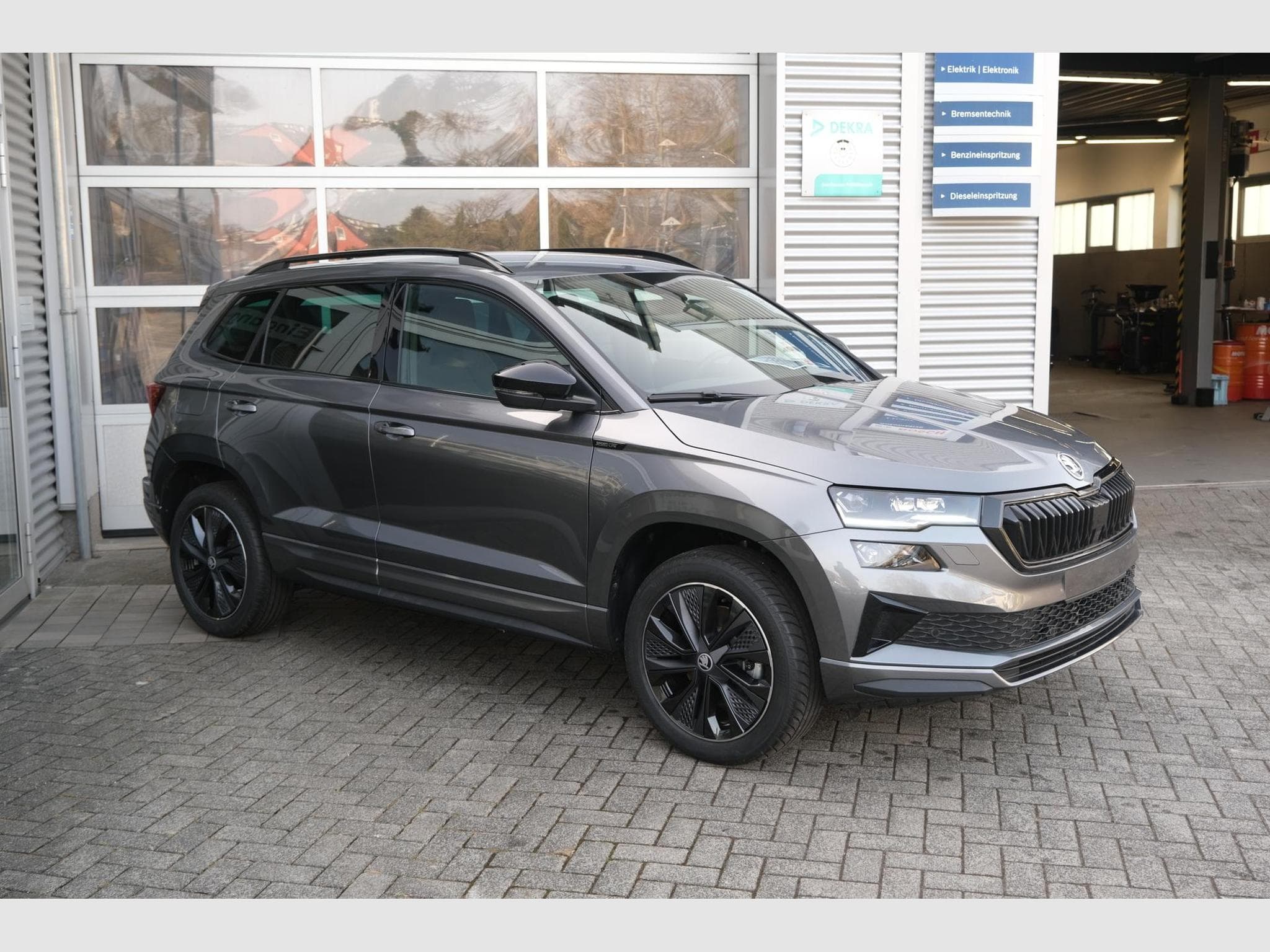 Skoda Karoq 1.5 TSI DSG (2026) - Foto 3