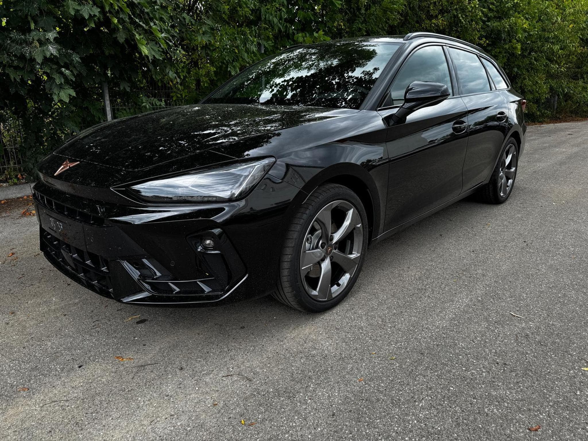 Cupra Leon 2.0TSI 150 kW (2026) - Photo 1