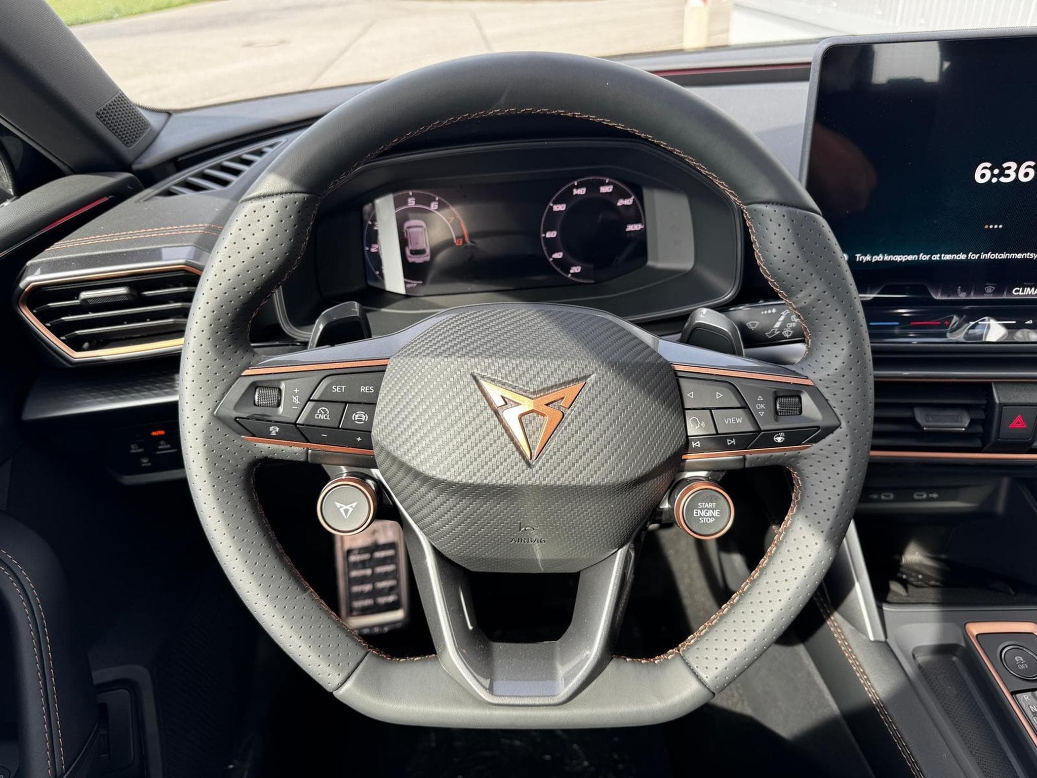 Cupra Leon 2.0 TSI 245 kW 4Drive VZ (2026) - Photo 5