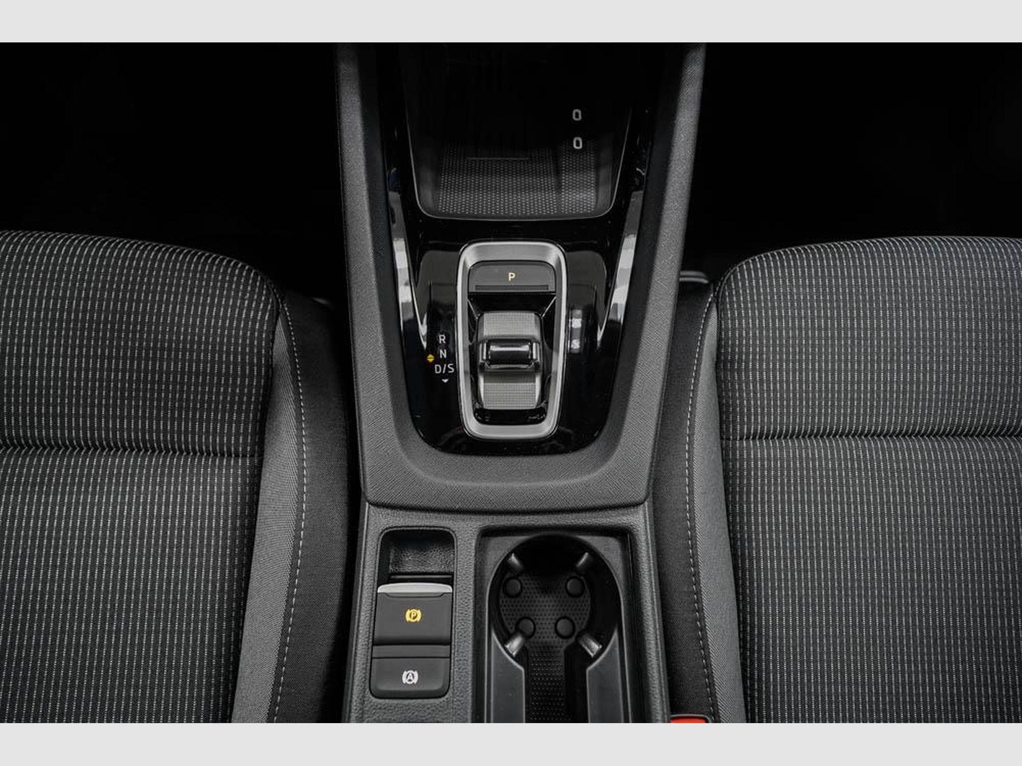 Skoda Octavia Kombi 1,5 TSI (2026) - Photo 12