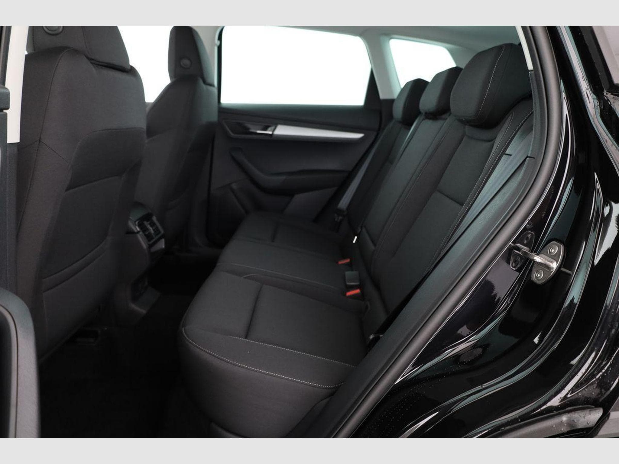 Skoda Karoq Selection (2026) - Foto 11