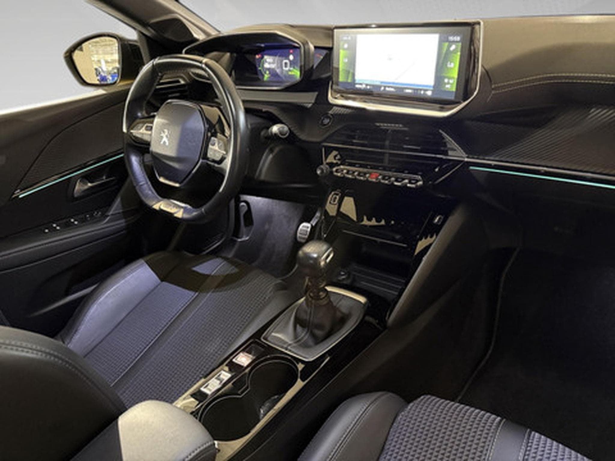 Peugeot 208 1.2 GT Line (2020) - Photo 7