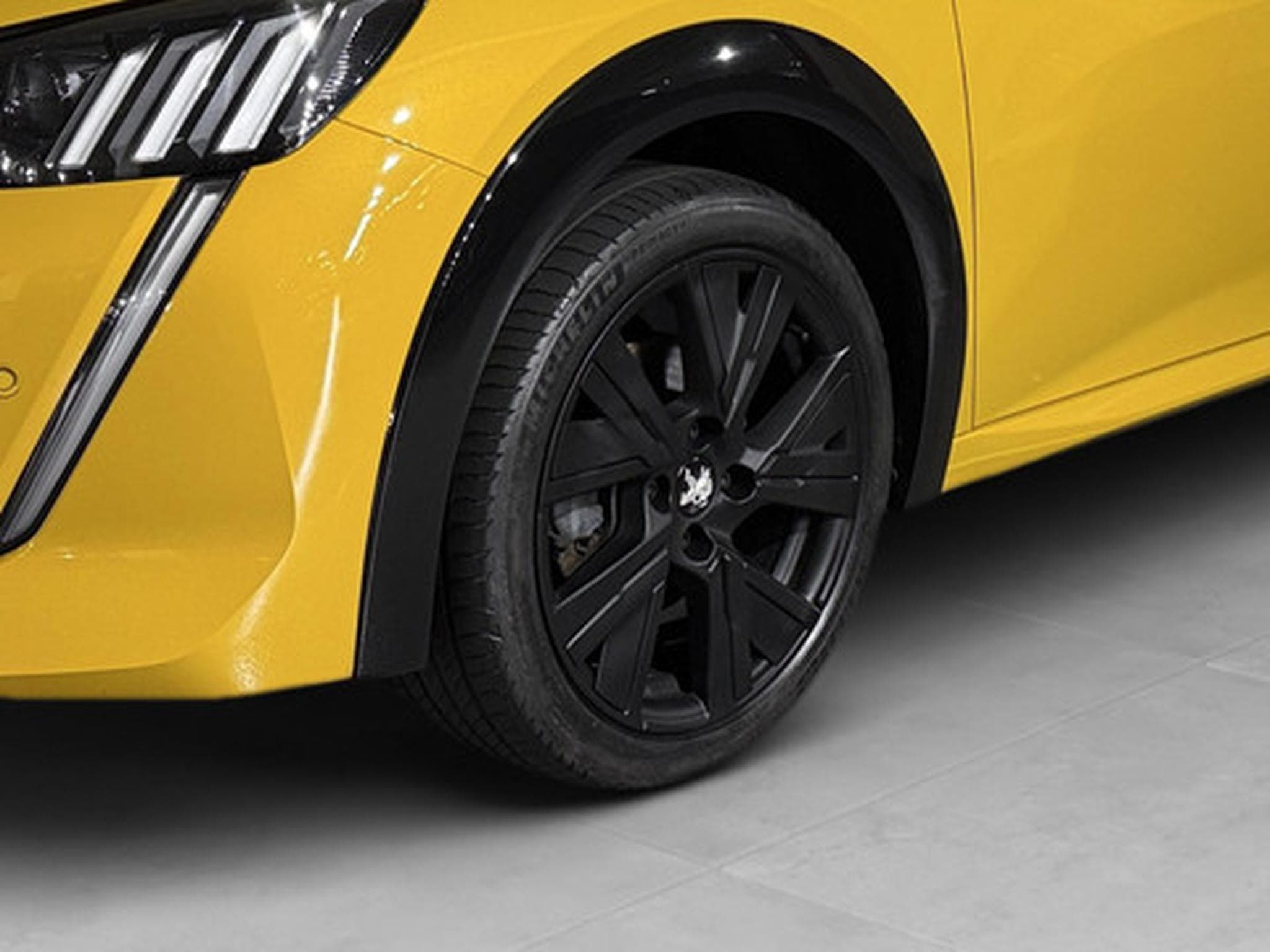 Peugeot 208 1.2 GT Line (2020) - Photo 20