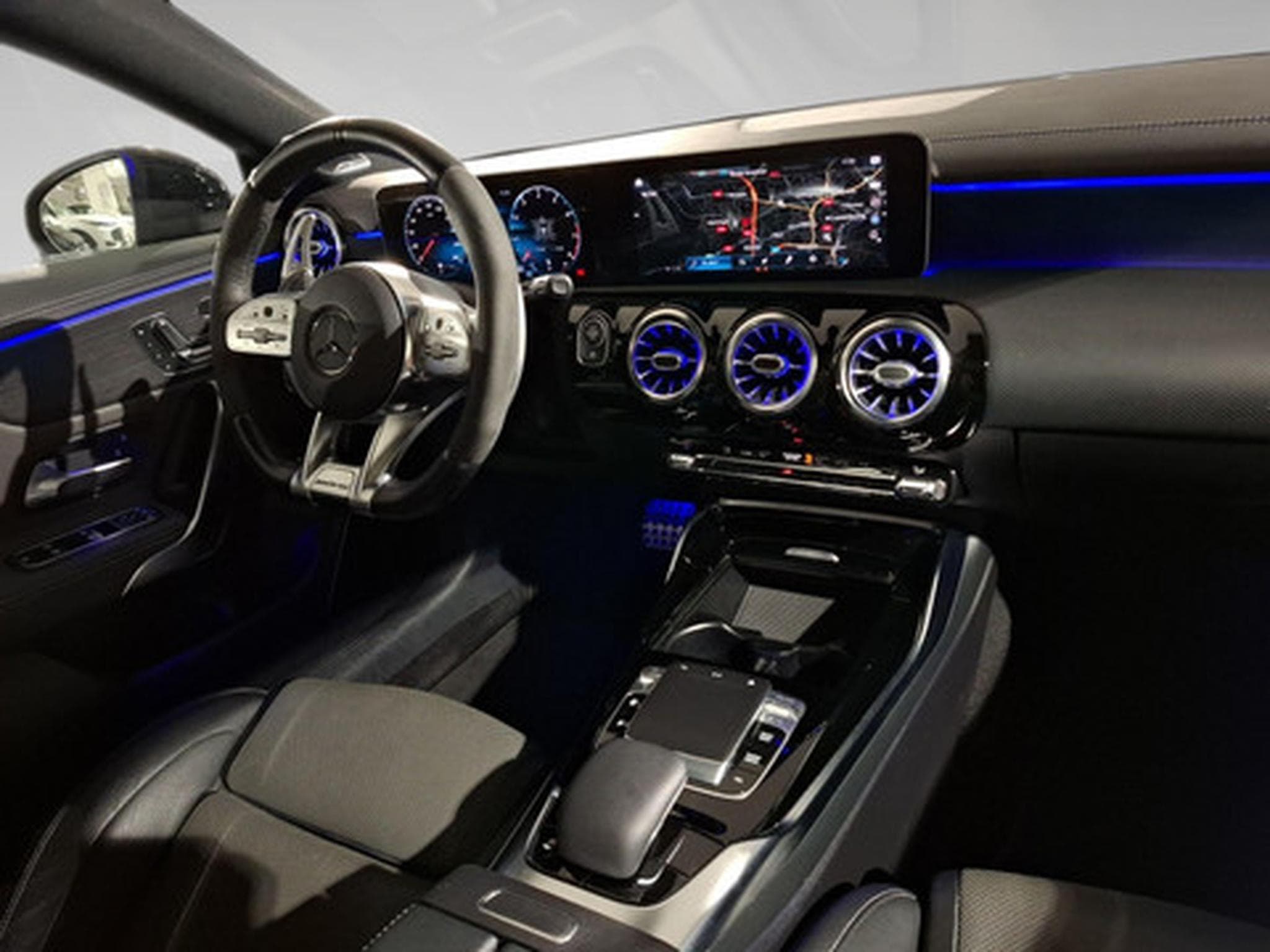 Mercedes CLA 2.0 CLA35 AMG (2019) - Foto 7