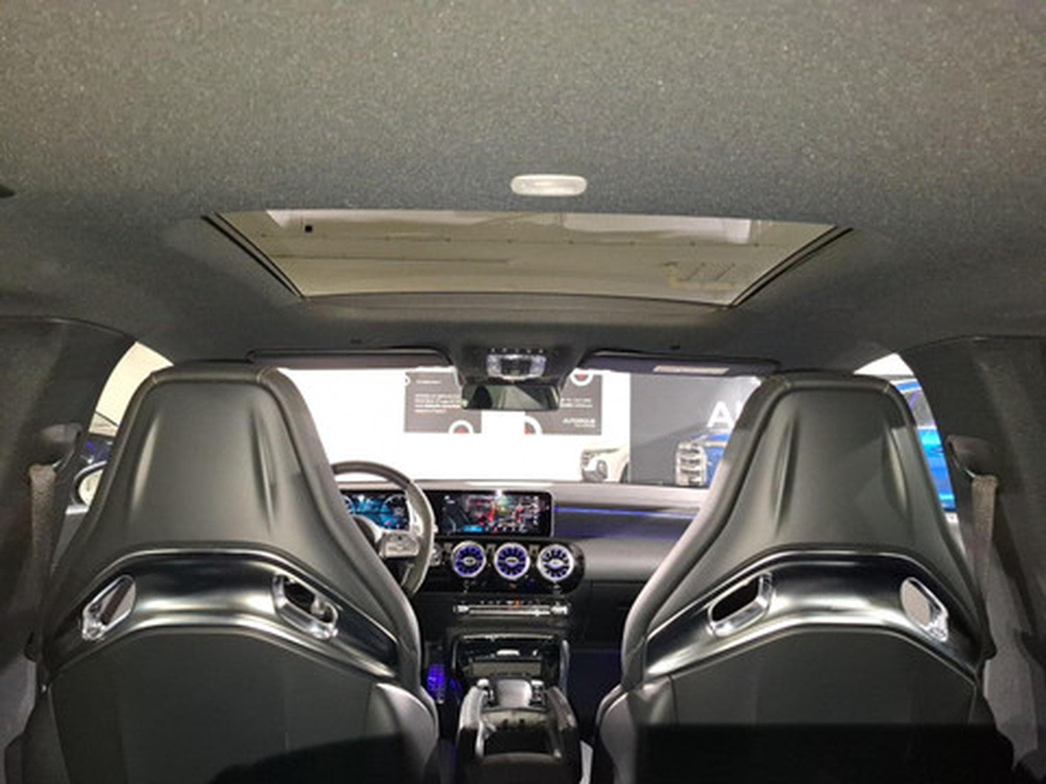 Mercedes CLA 2.0 CLA35 AMG (2019) - Foto 14