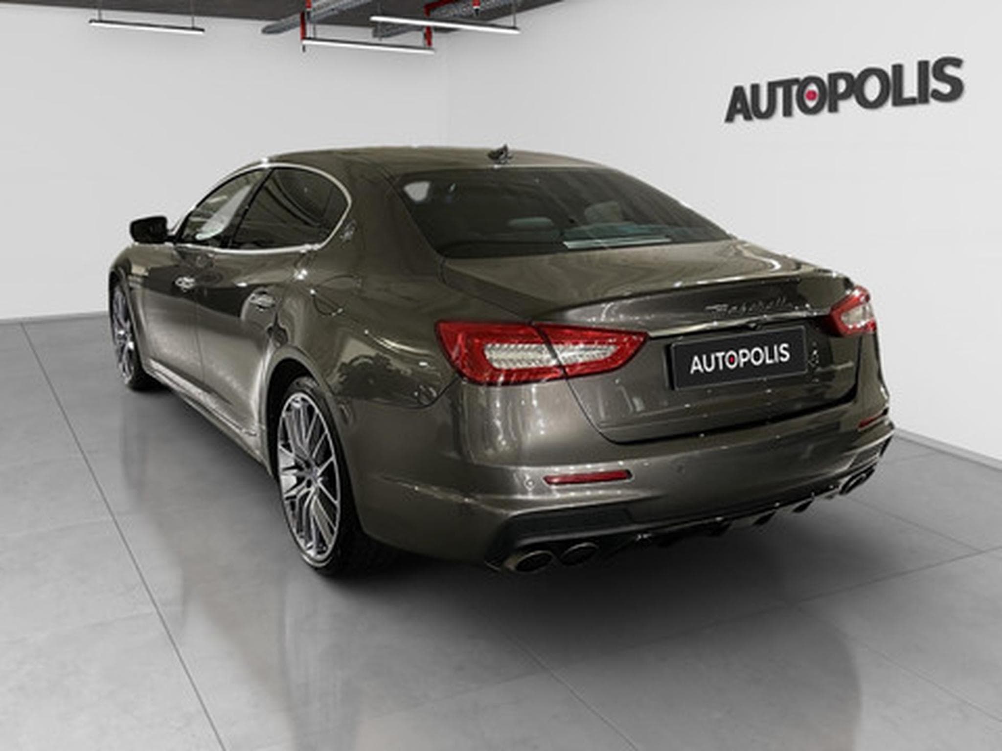 Maserati Quattroporte 3.0 V6 Aut. 4x4 S (2018) - Photo 21