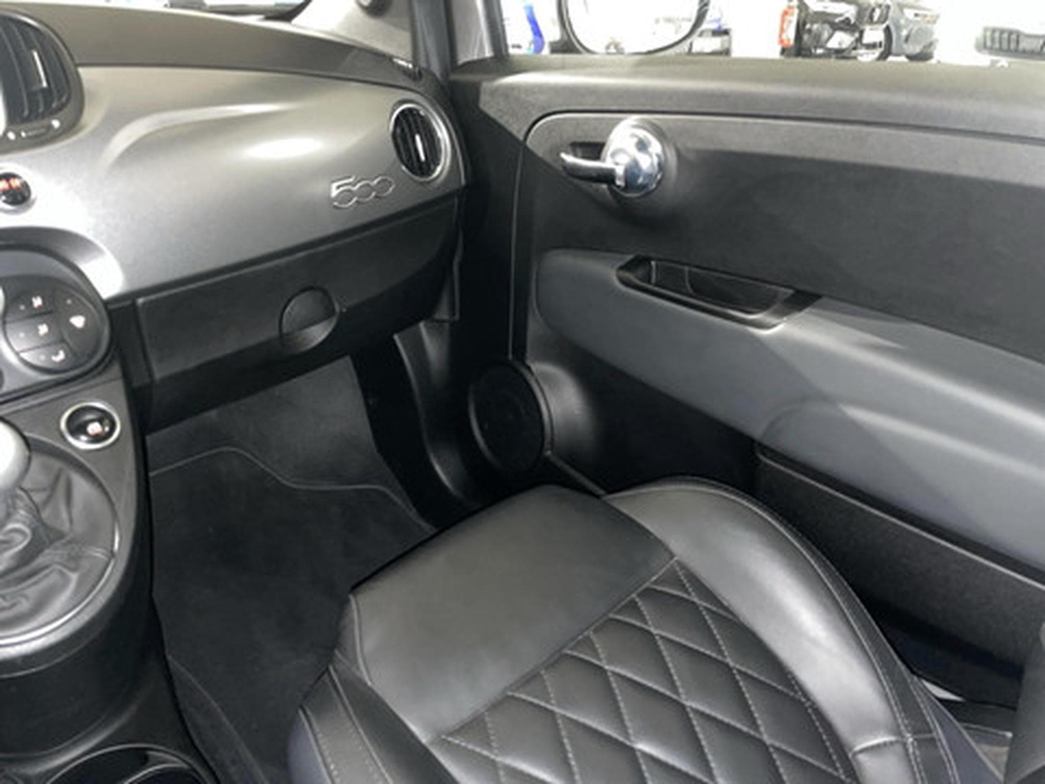 Abarth 500 1.4 T-Jet 595 121kW Turismo (2021) - Foto 9