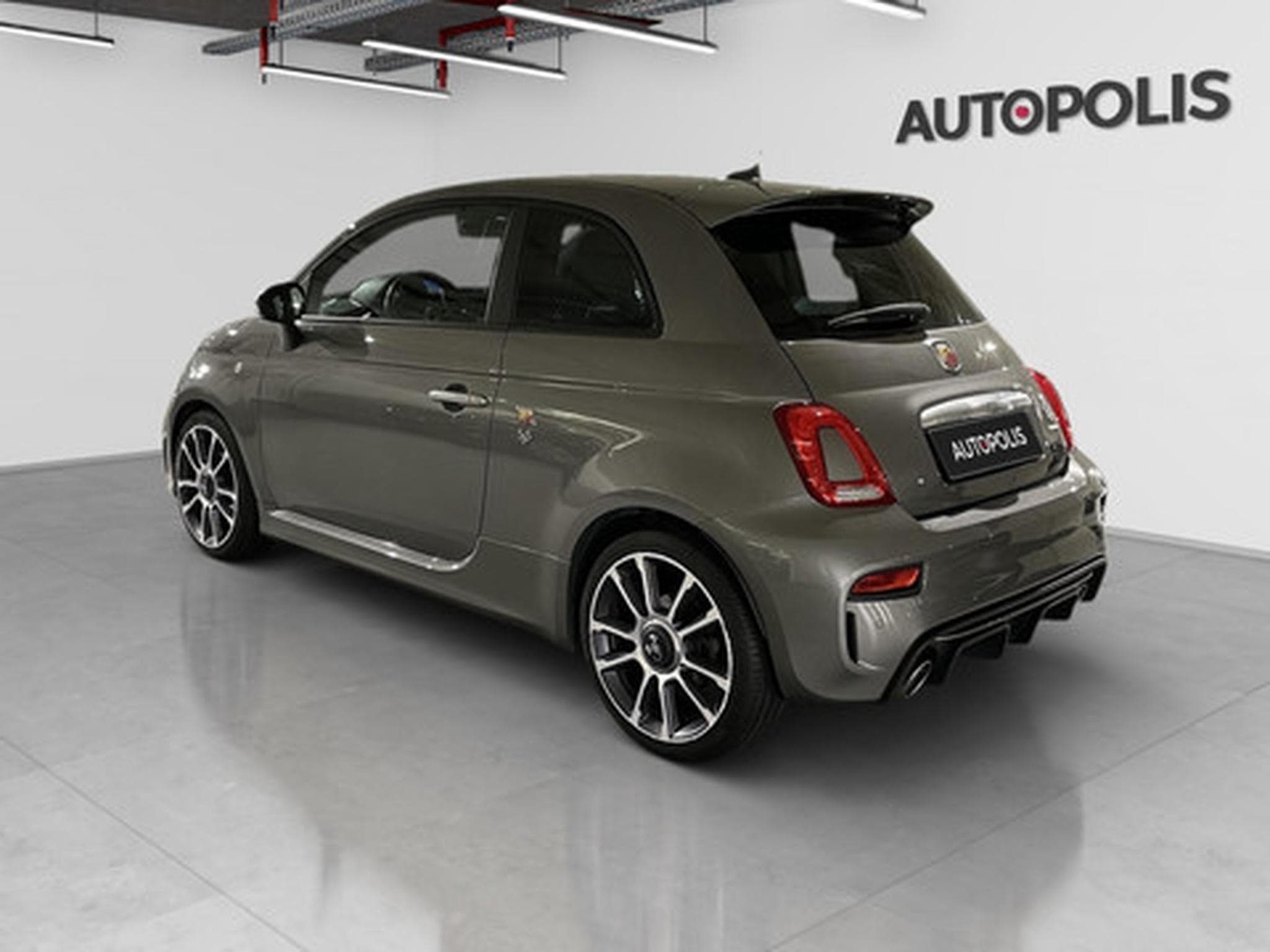 Abarth 500 1.4 T-Jet 595 121kW Turismo (2021) - Foto 13