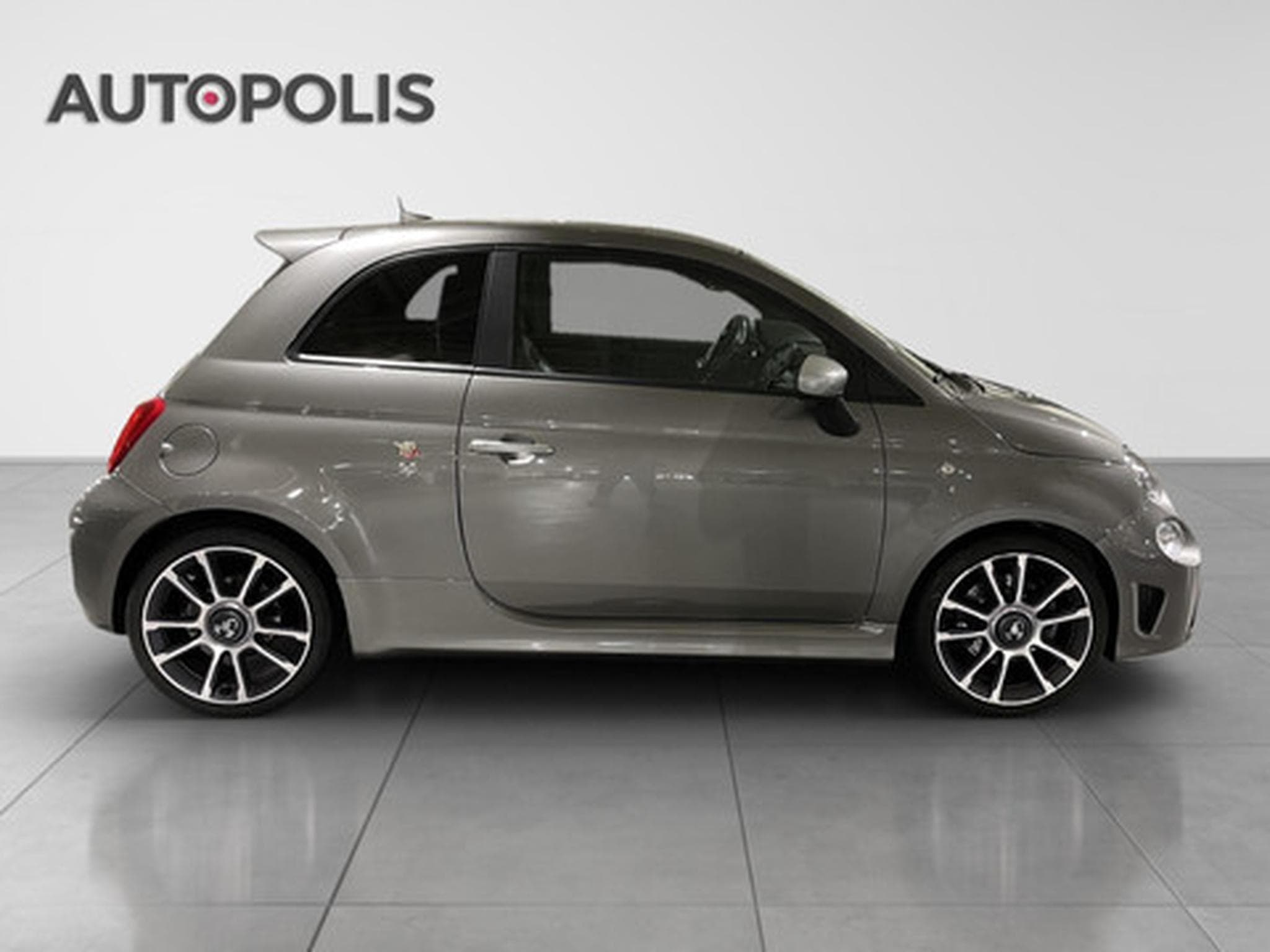 Abarth 500 1.4 T-Jet 595 121kW Turismo (2021) - Foto 16