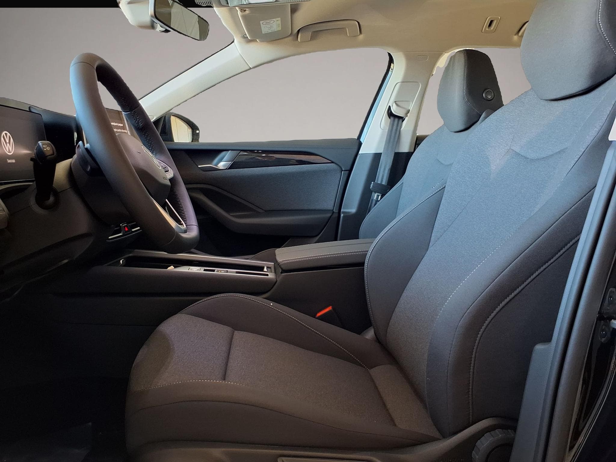 VW Passat (2026) - Photo 5