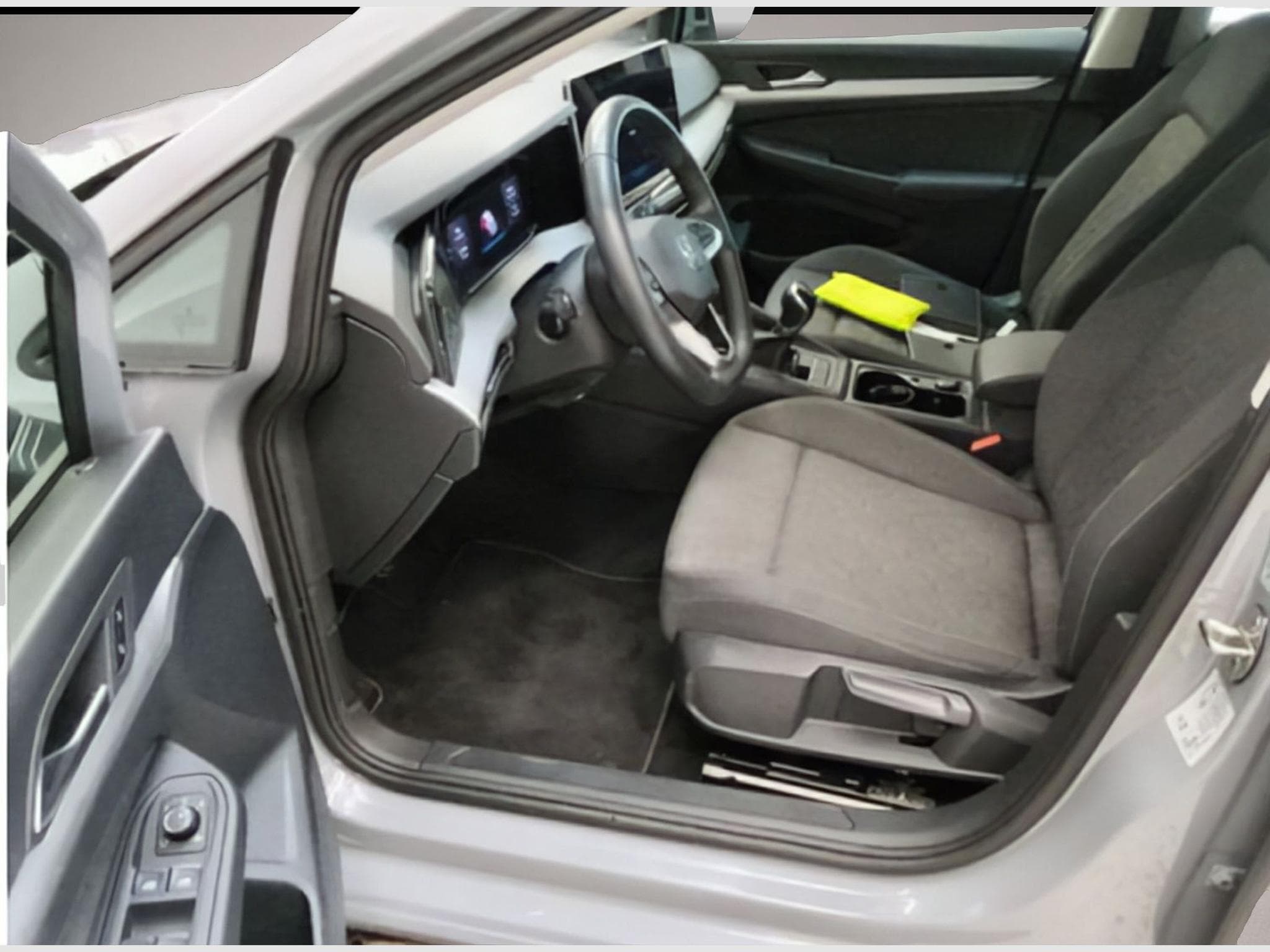 VW Golf (2026) - Photo 3