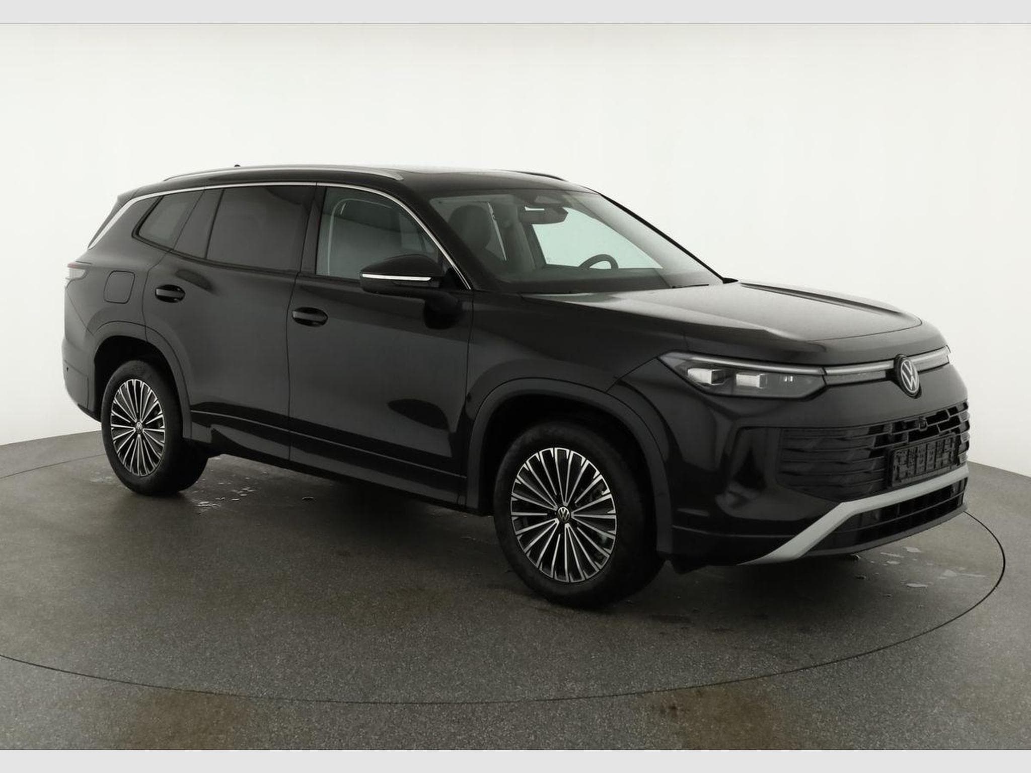 VW Tayron 1.5 TSI eHybrid 150 kW Life (2025) - Photo 1