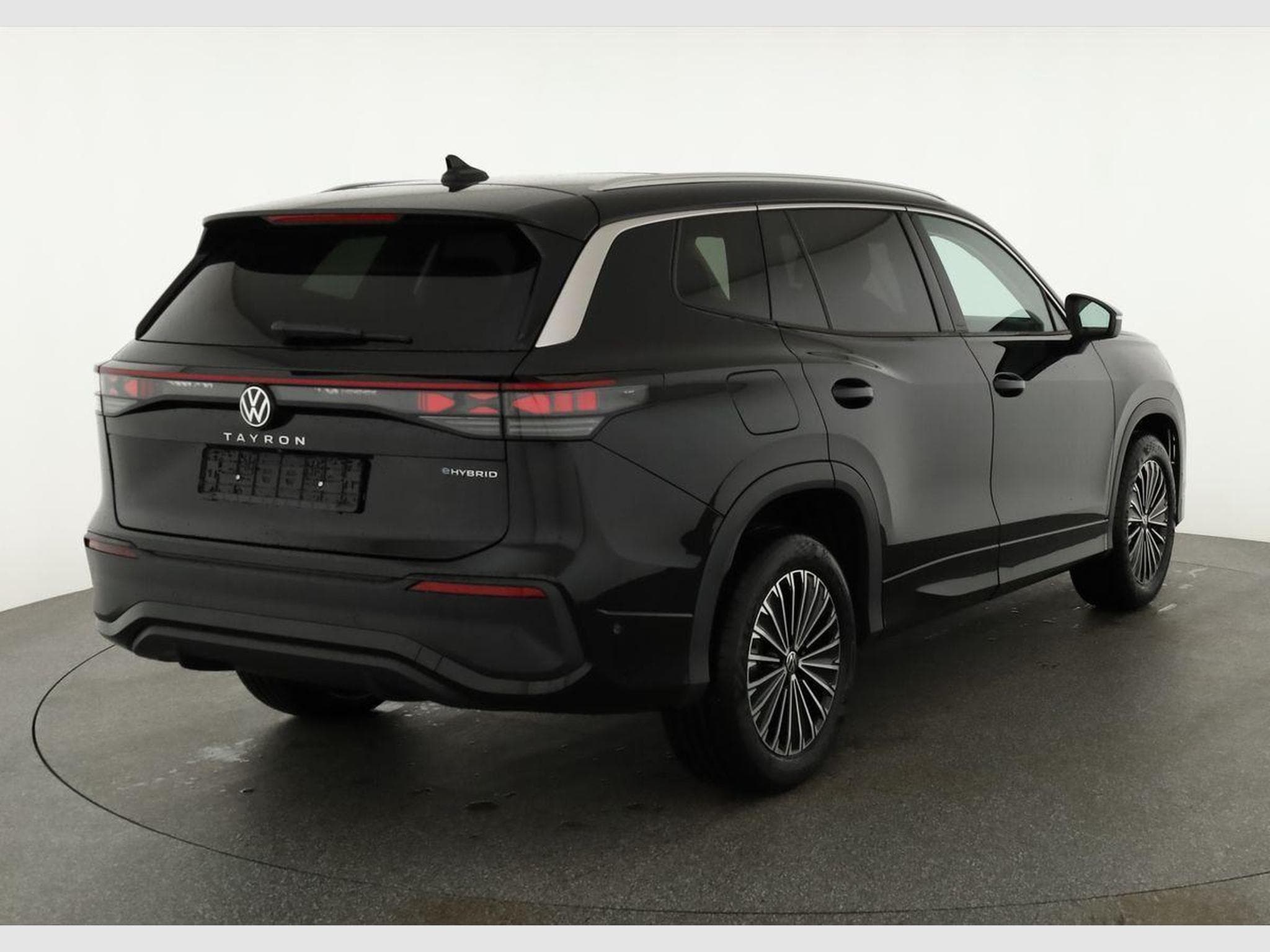 VW Tayron 1.5 TSI eHybrid 150 kW Life (2025) - Photo 2