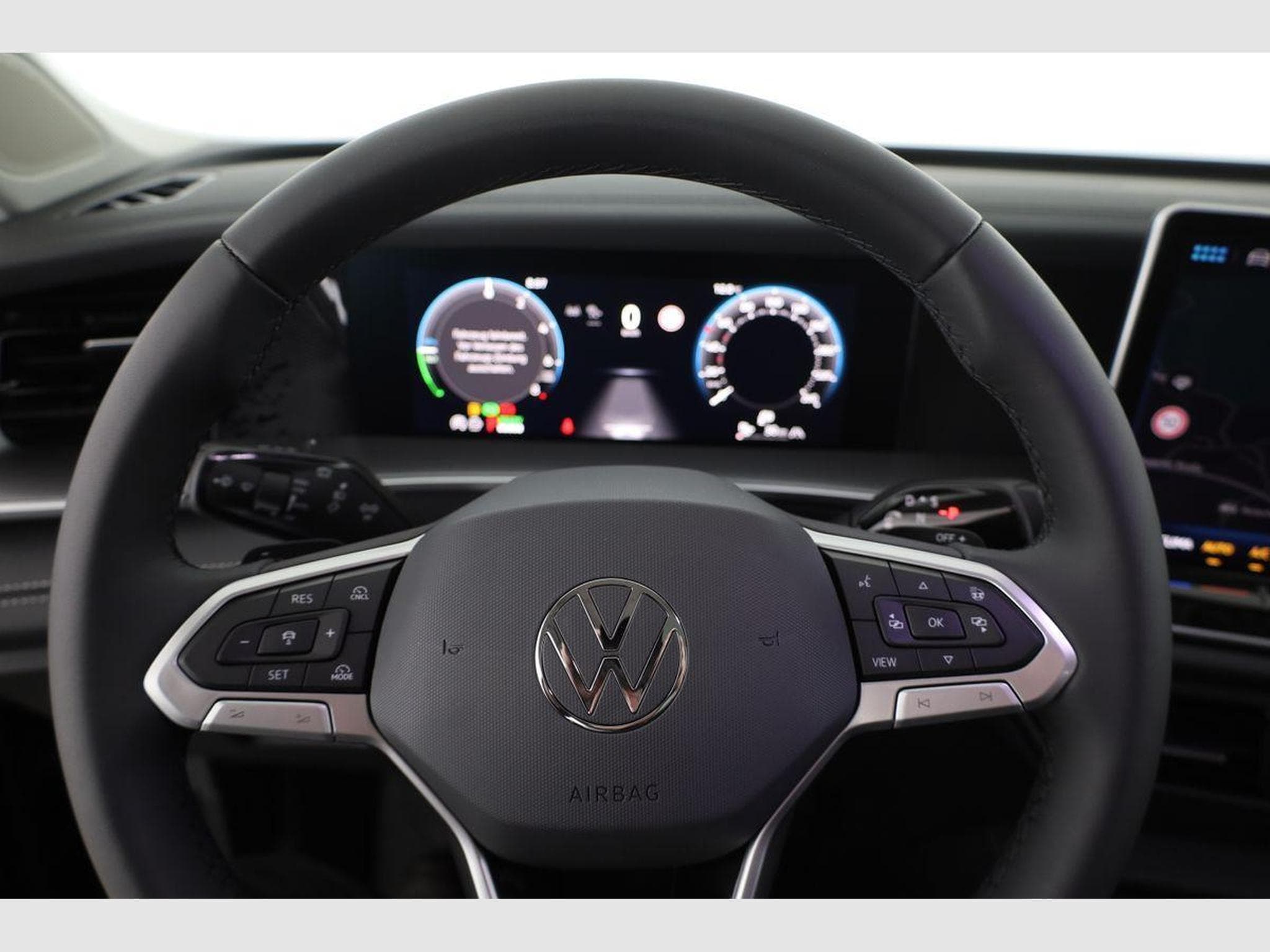 VW Tayron 1.5 TSI eHybrid 150 kW Life (2025) - Photo 6