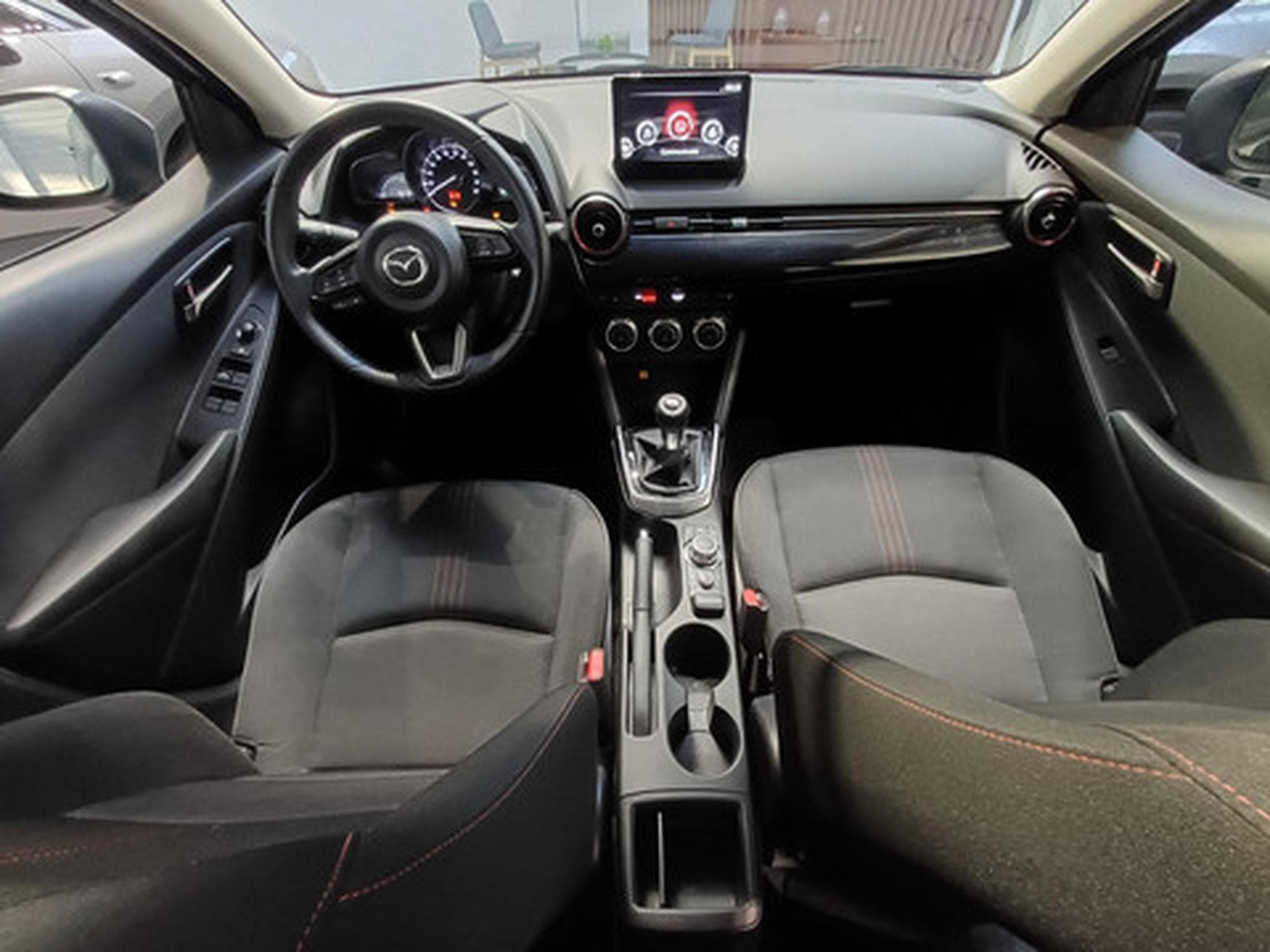 Mazda 2 HOMURA (2024) - Photo 8