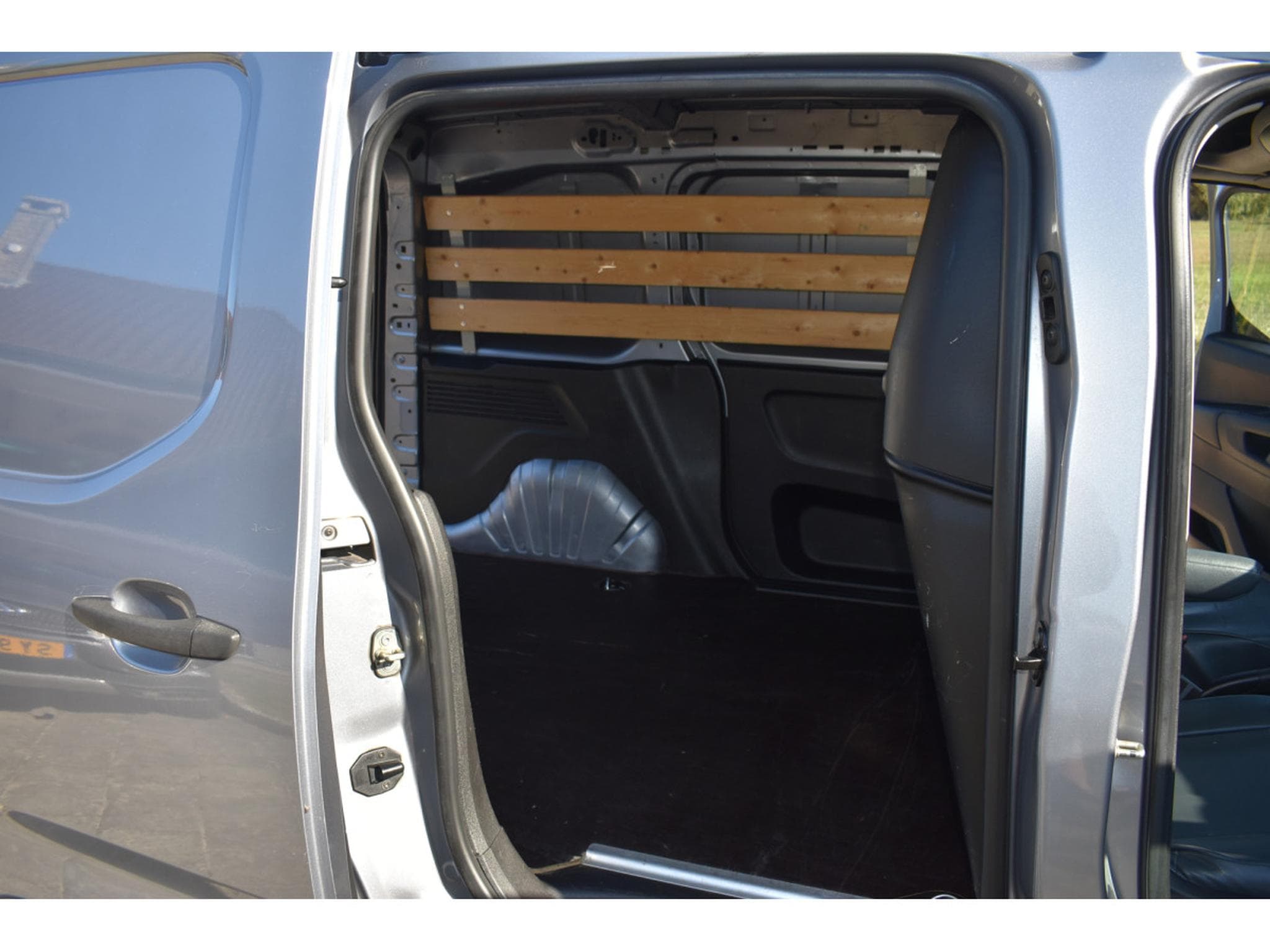 Opel Combo Cargo 1,5 CDi Clim (2020) - Photo 8