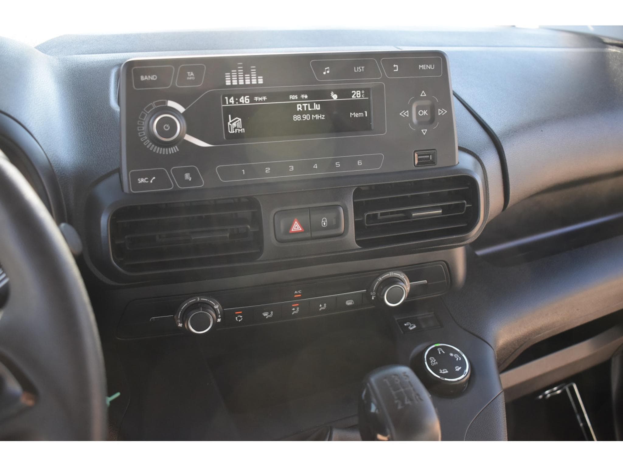 Opel Combo 1,5 DCi Clim (2020) - Photo 13