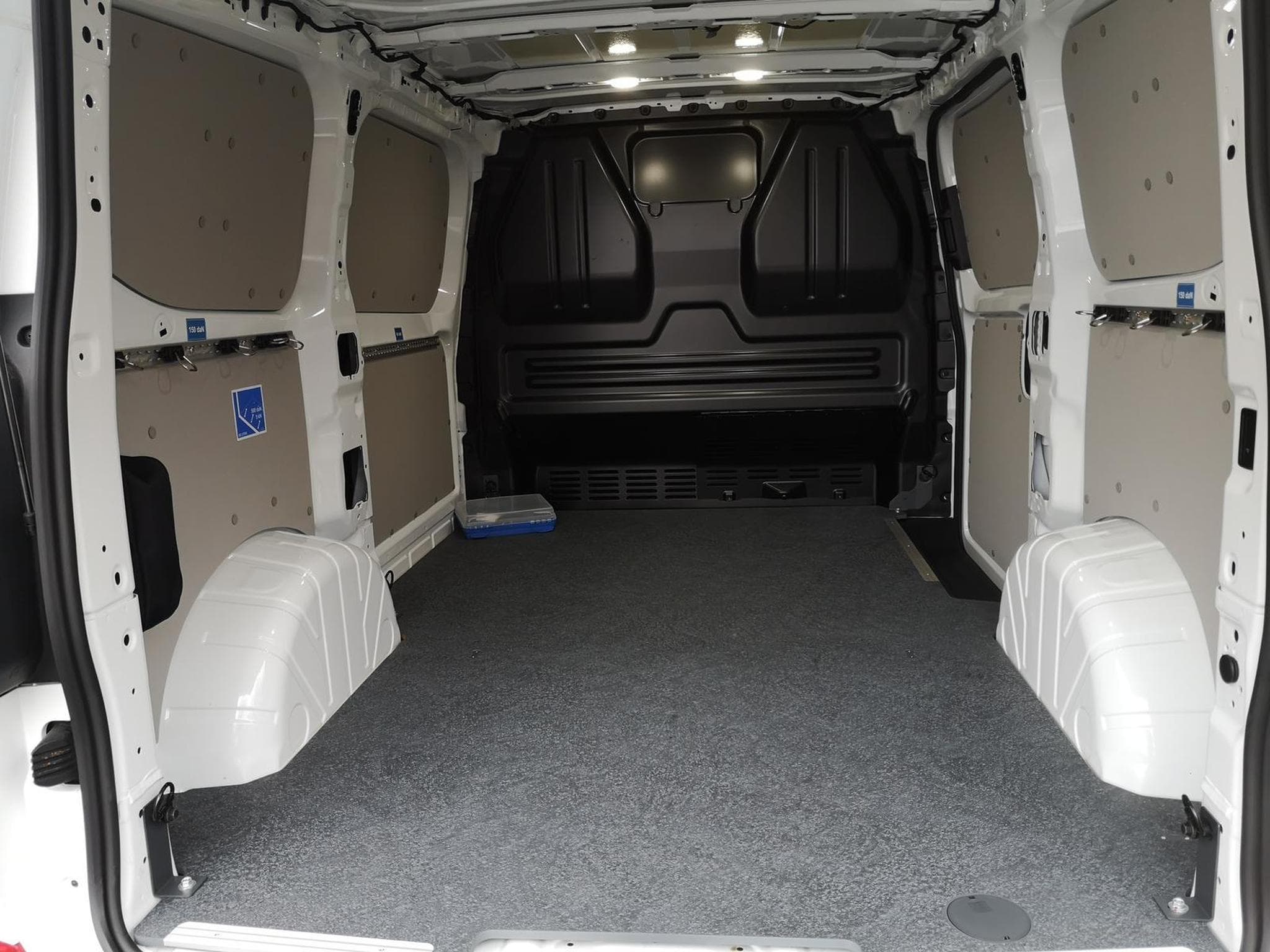 VW e-Transporter Kasten BEV 100 kW RWD KR (2026) - Photo 7