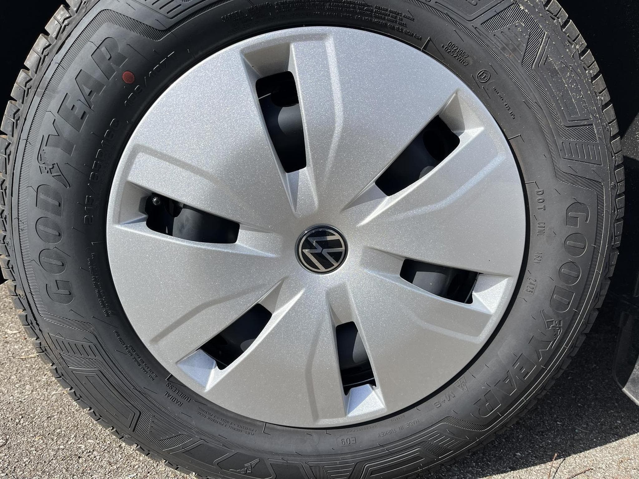 VW e-Transporter Kasten BEV 100 kW RWD KR (2026) - Photo 3