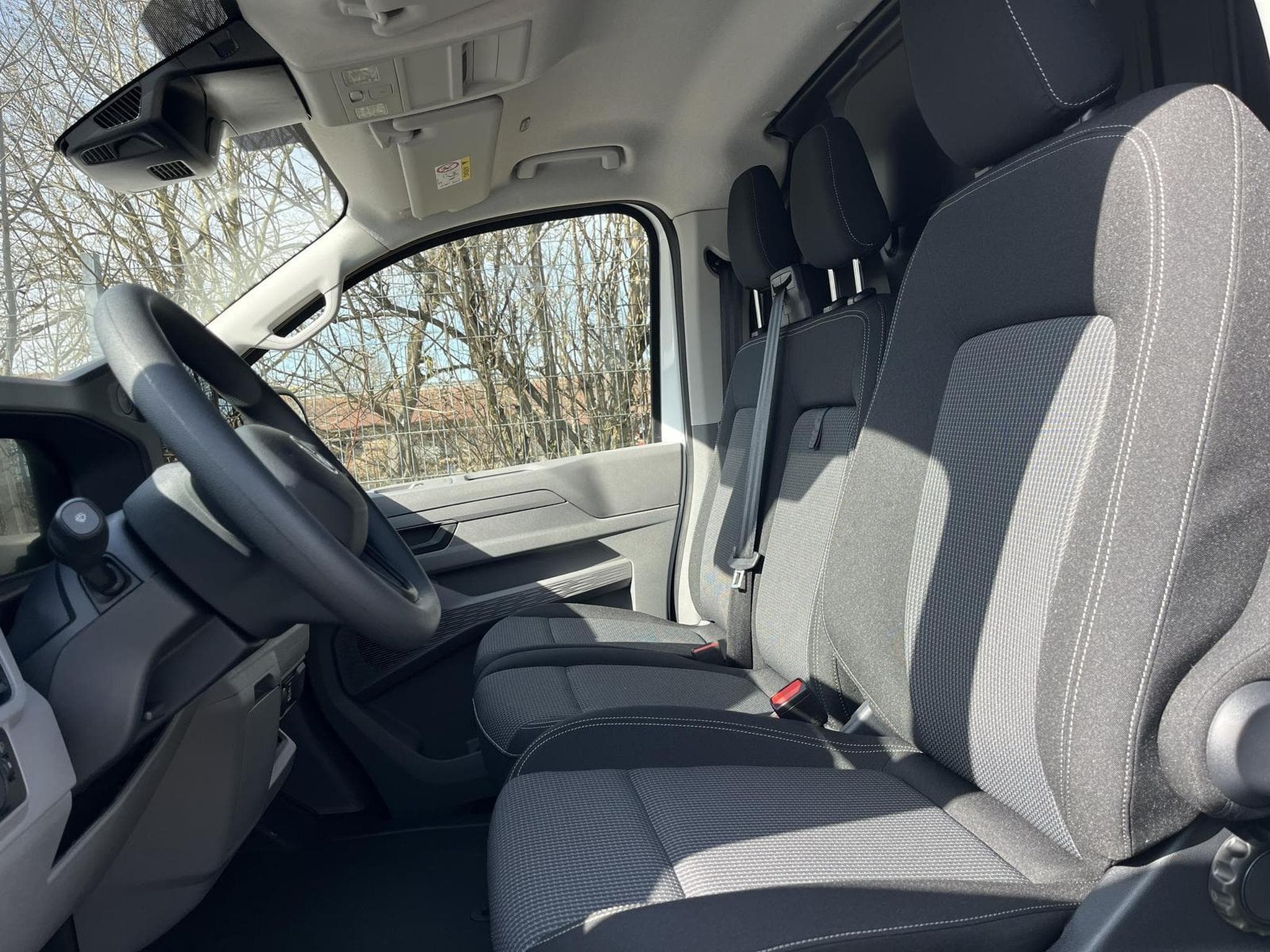 VW e-Transporter Kasten BEV 100 kW RWD KR (2026) - Photo 4