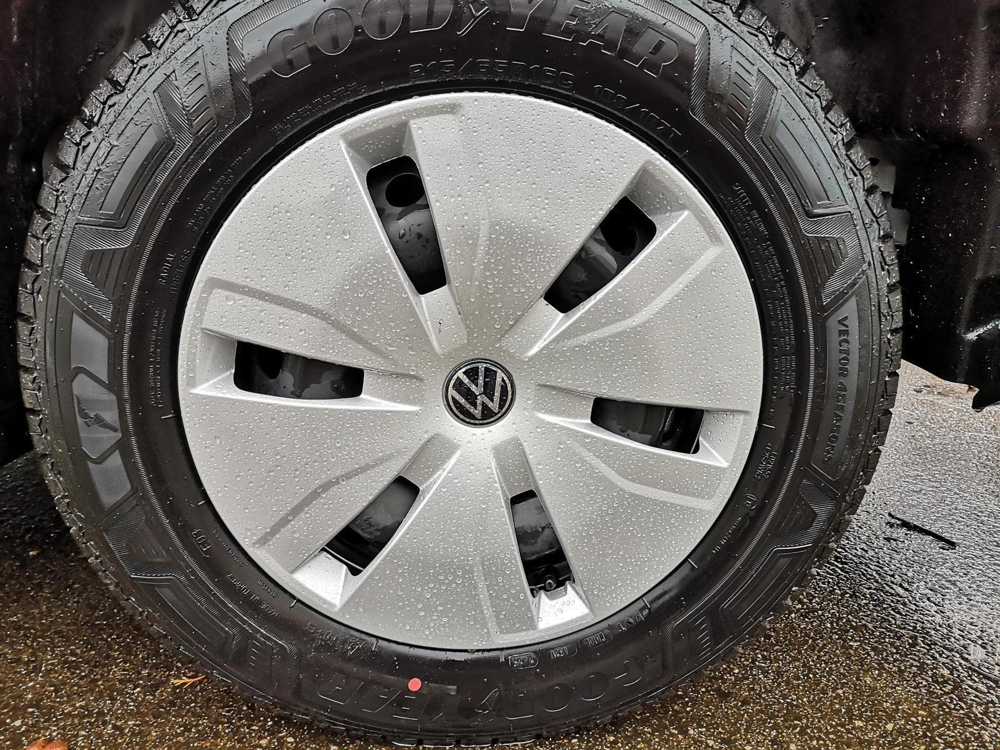 VW e-Transporter Kasten BEV 100 kW RWD KR (2026) - Photo 3