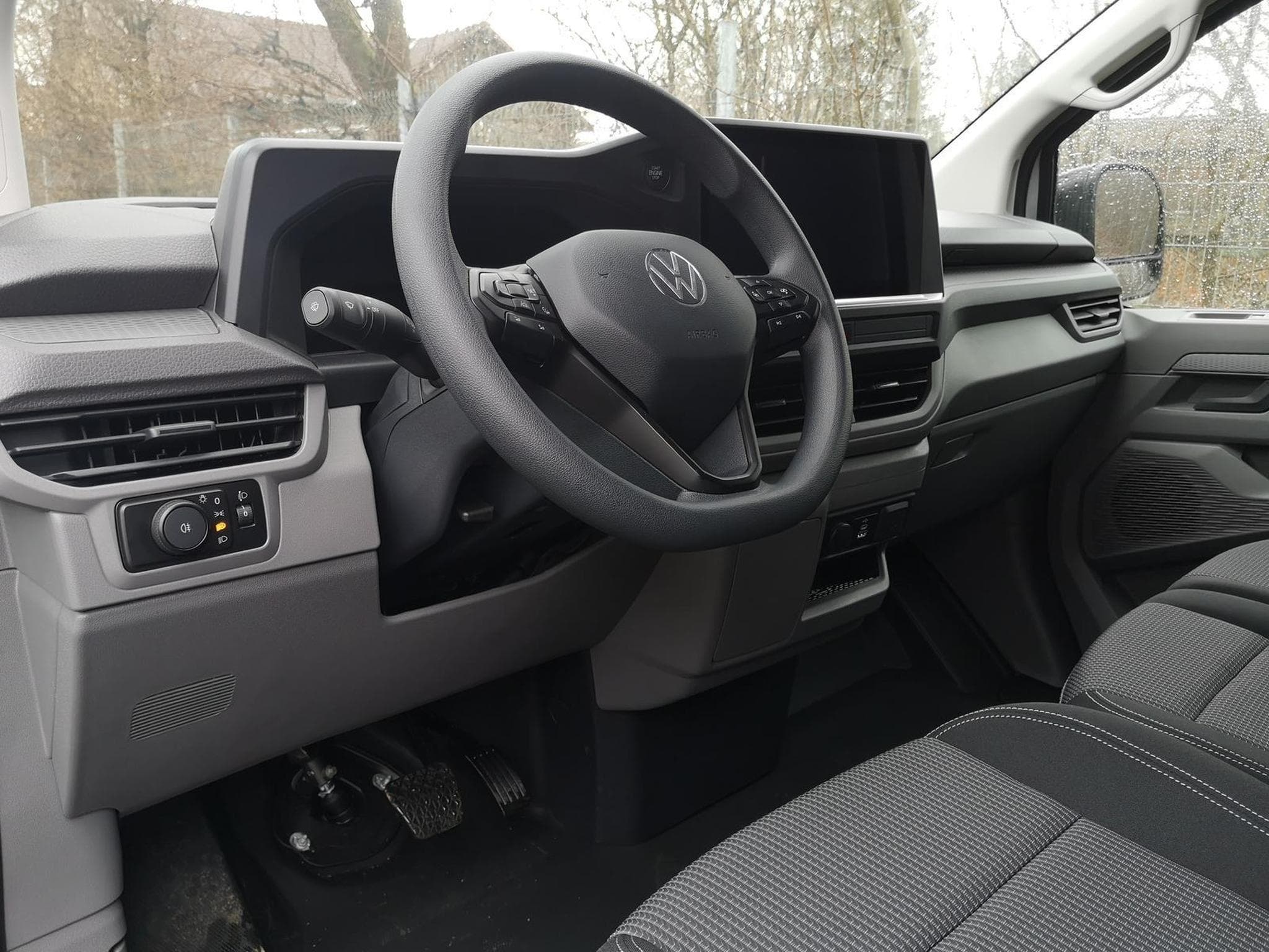 VW e-Transporter Kasten BEV 100 kW RWD KR (2026) - Photo 5