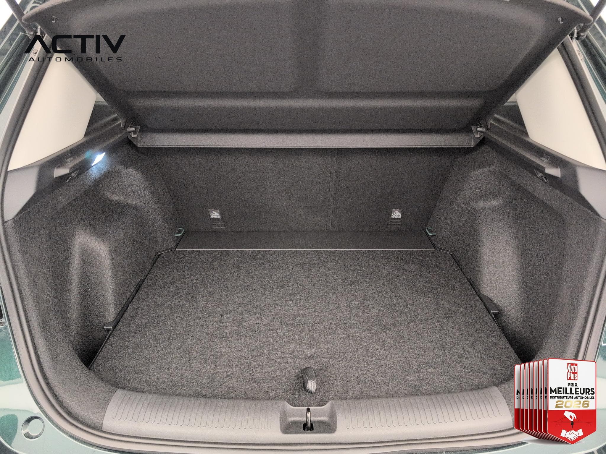 Mg ZS 1.5 L Hybrid+ 197 ch Luxury (2026) - Photo 11