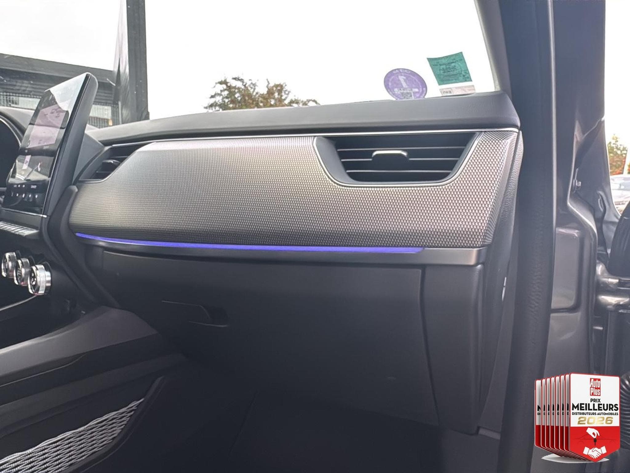 Renault ARKANA 1.6 E-TECH HYBRIDE 145 TECHNO (2022) - Foto 22
