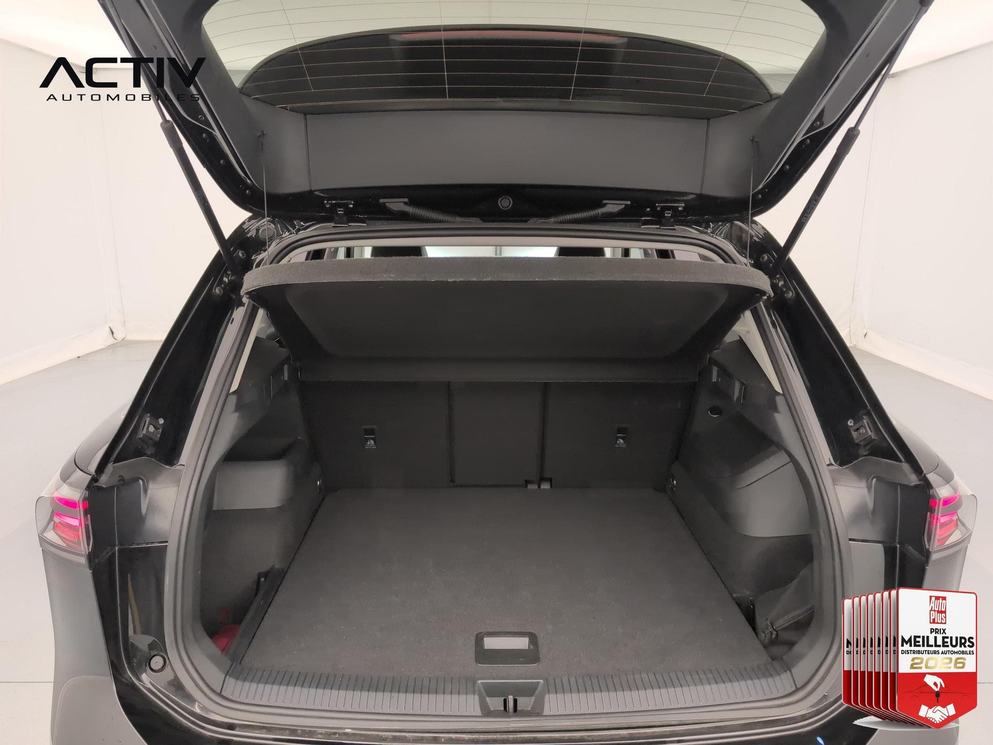 VW Tiguan 1.5 eTSI 131ch DSG7 VW Edition (2025) - Photo 11