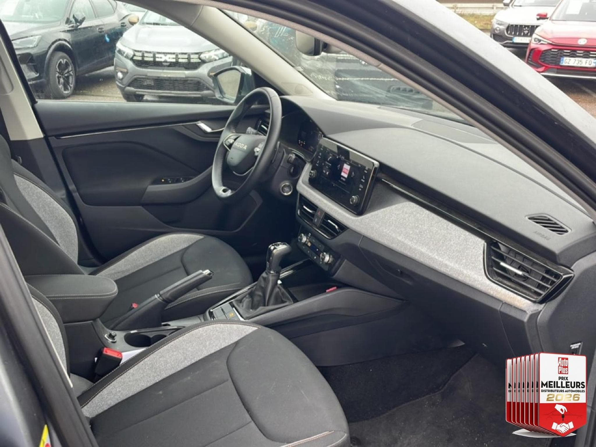 Skoda KAMIQ 1.0 TSI 116 SELECTION DSG7 (2025) - Foto 27