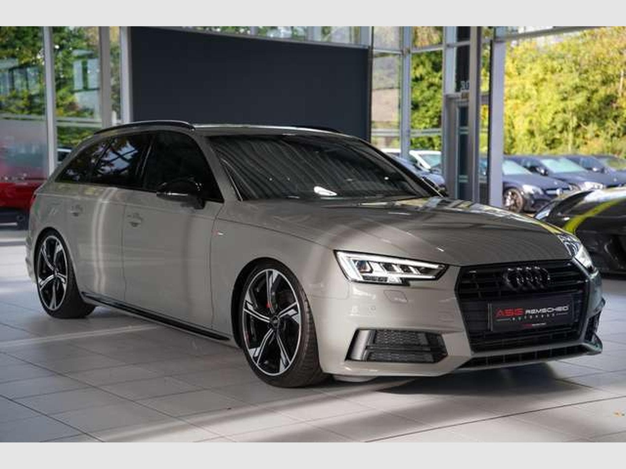 Audi A4 Avant S line *Matrix *B&O *Kamera *Virtual (2018) - Photo 3