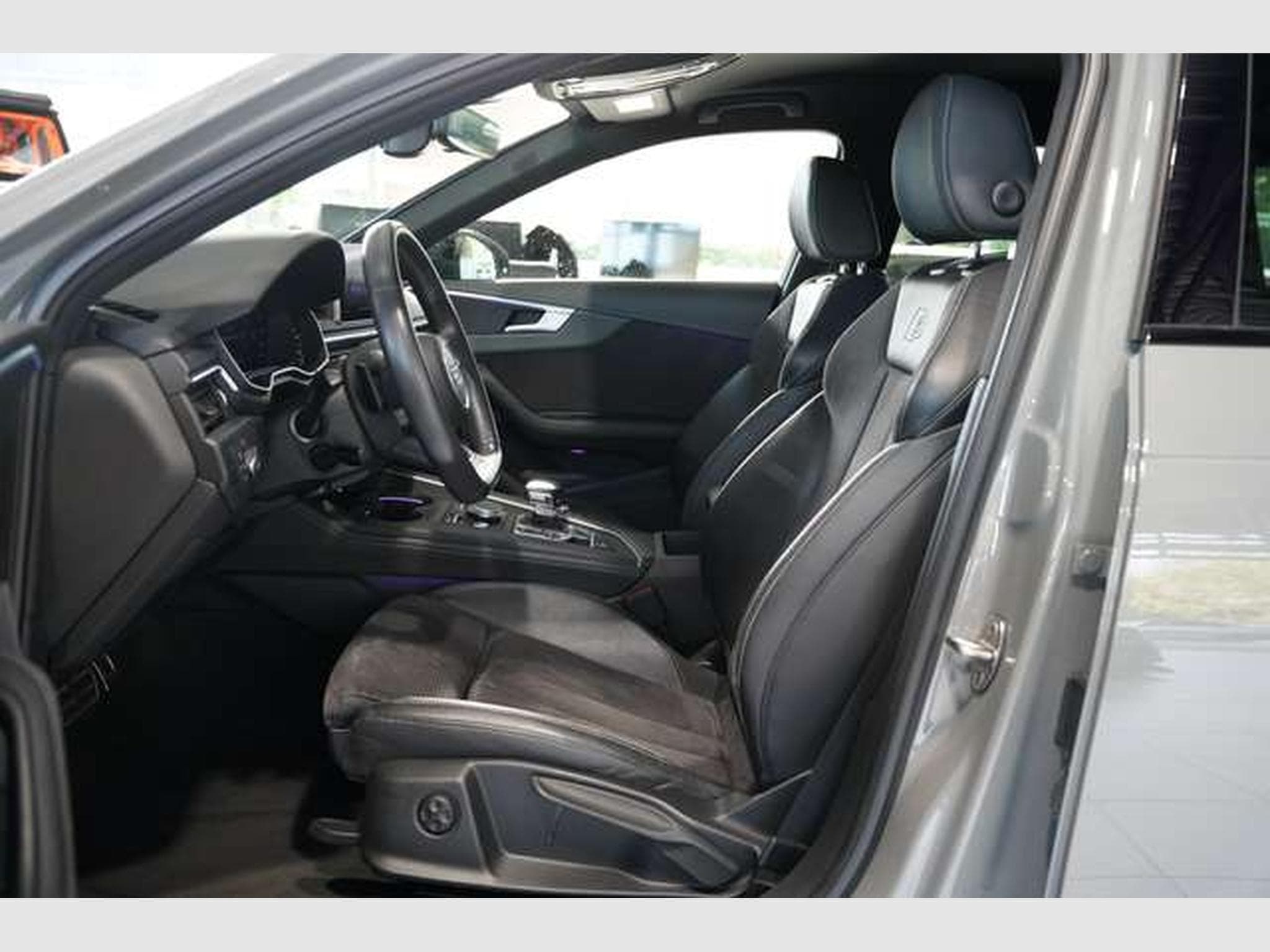 Audi A4 Avant S line *Matrix *B&O *Kamera *Virtual (2018) - Photo 12