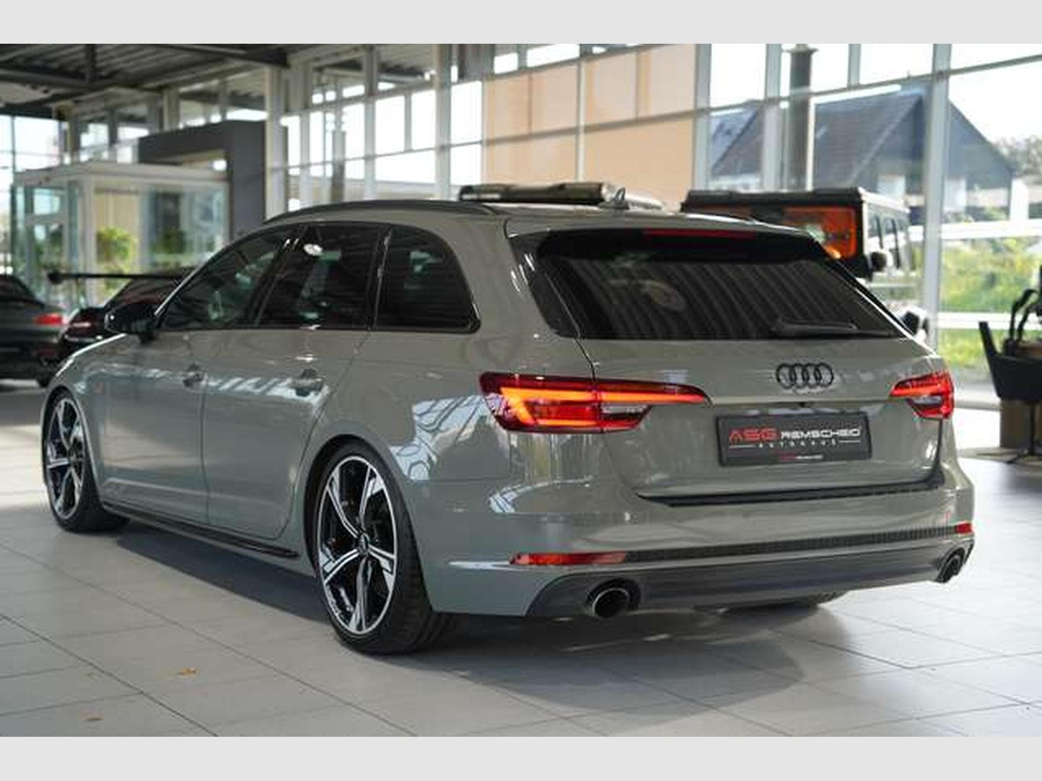 Audi A4 Avant S line *Matrix *B&O *Kamera *Virtual (2018) - Photo 10