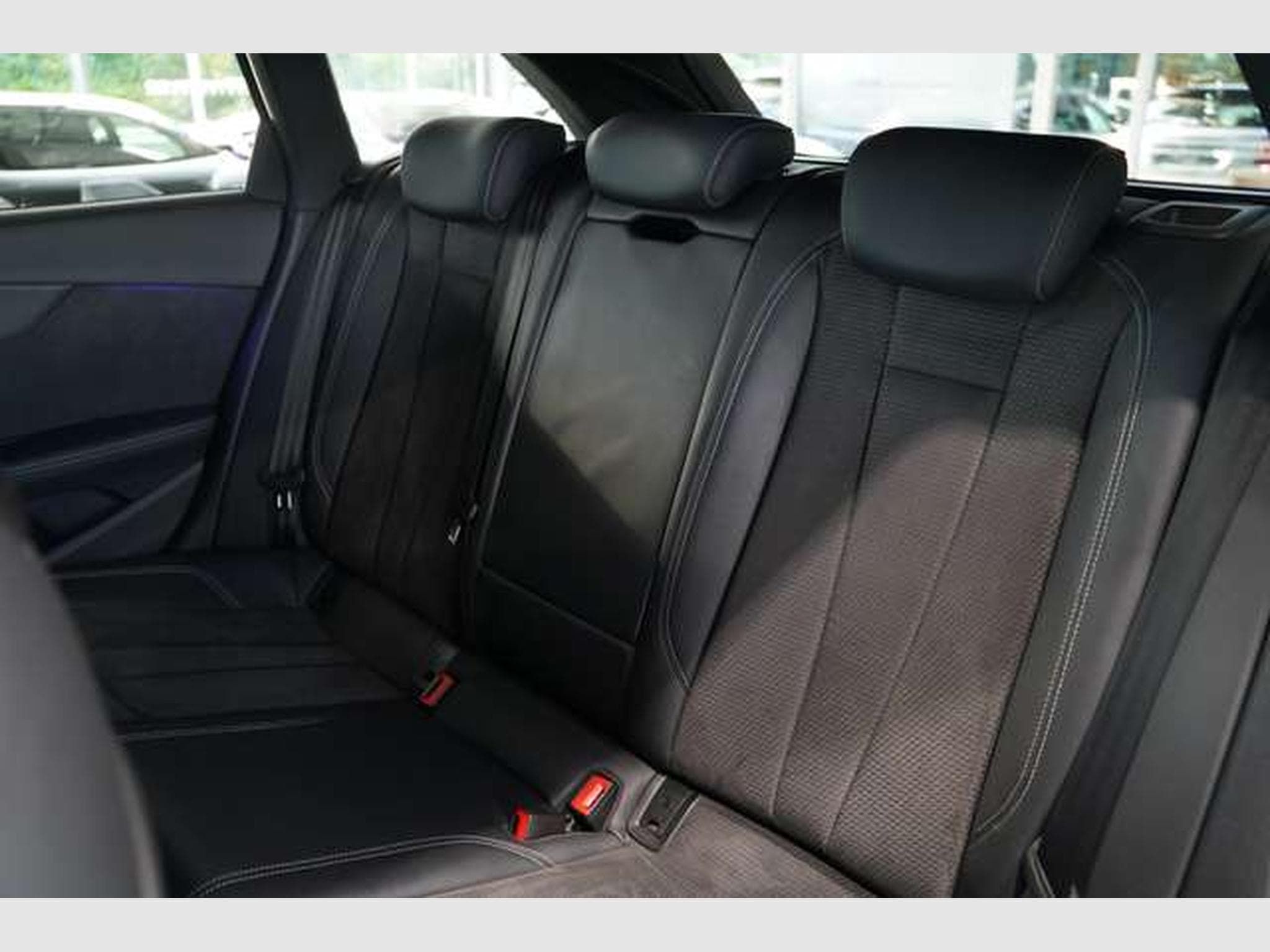 Audi A4 Avant S line *Matrix *B&O *Kamera *Virtual (2018) - Photo 16