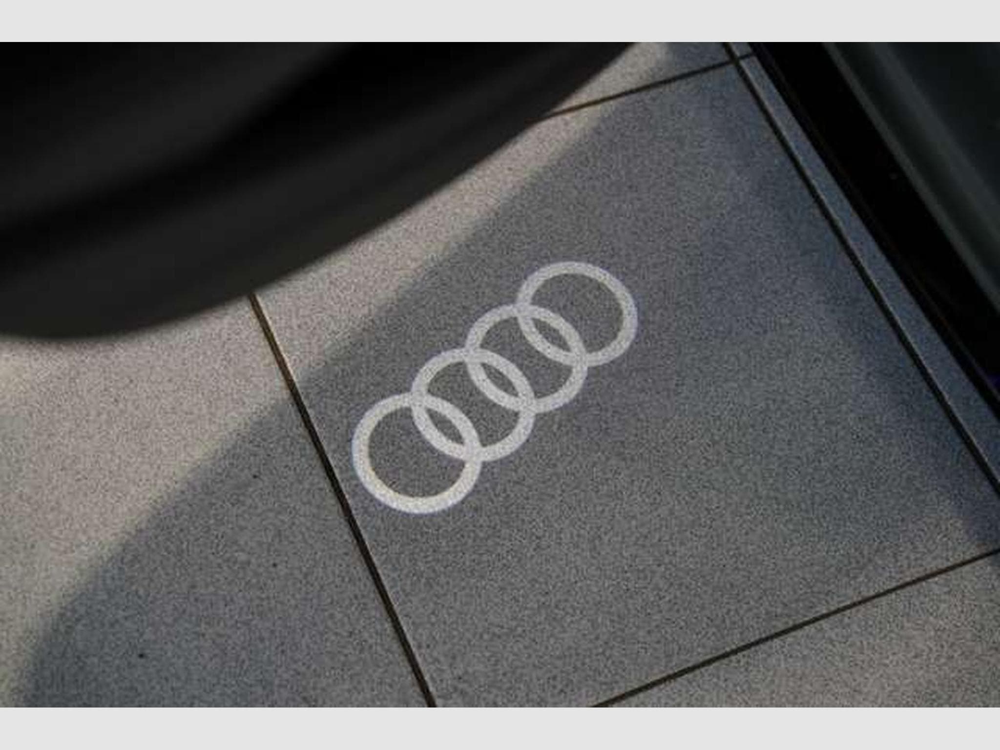 Audi A4 Avant S line *Matrix *B&O *Kamera *Virtual (2018) - Photo 23