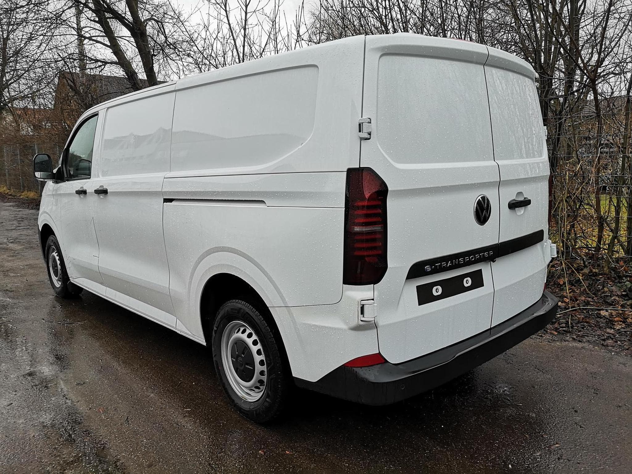 VW e-Transporter Kasten BEV 100 kW RWD LR (2026) - Photo 2