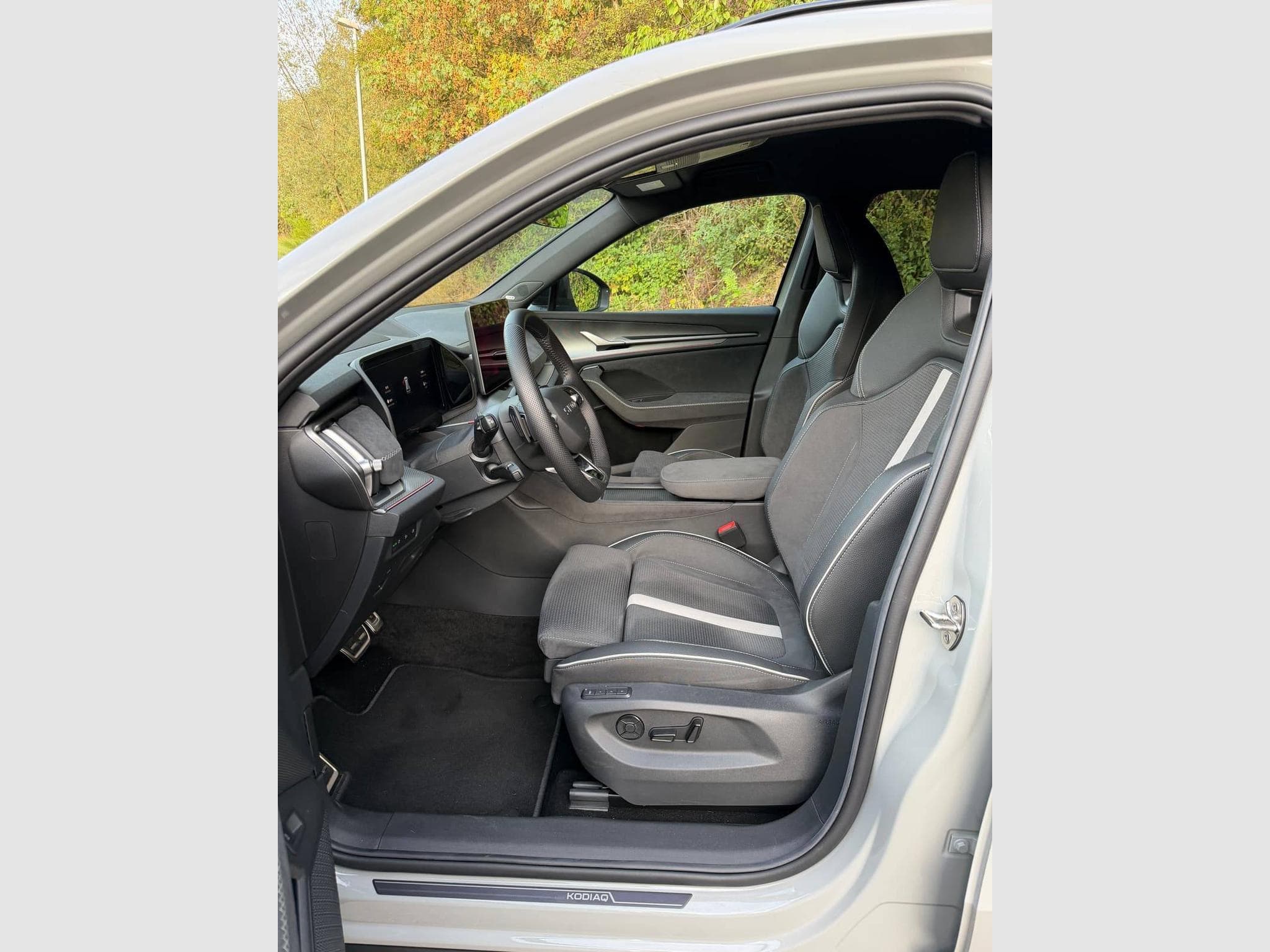Skoda Kodiaq 2.0 TDI 150CH Sportline - TVA Récupérable (2026) - Photo 6