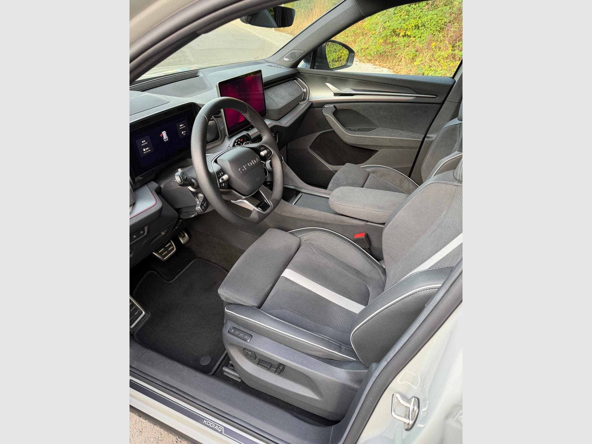Skoda Kodiaq 2.0 TDI 150CH Sportline - TVA Récupérable (2026) - Photo 7
