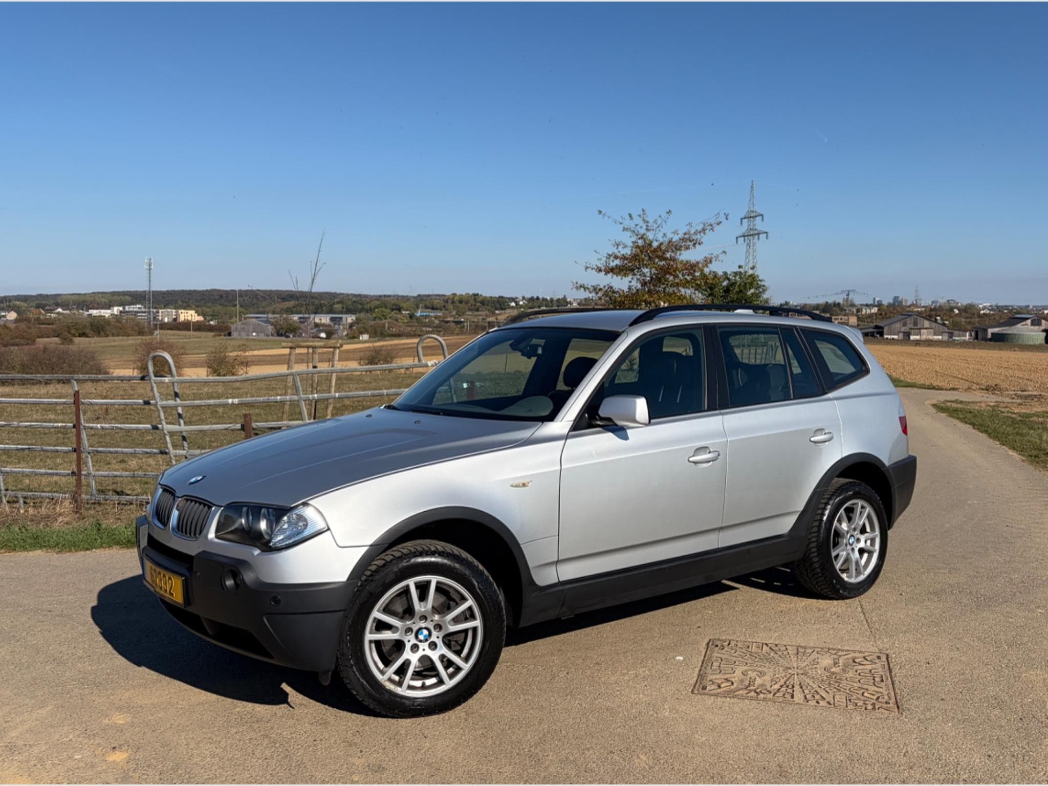BMW X3 X3 2.5i | Benziner | Schalter (2004) - Foto 1