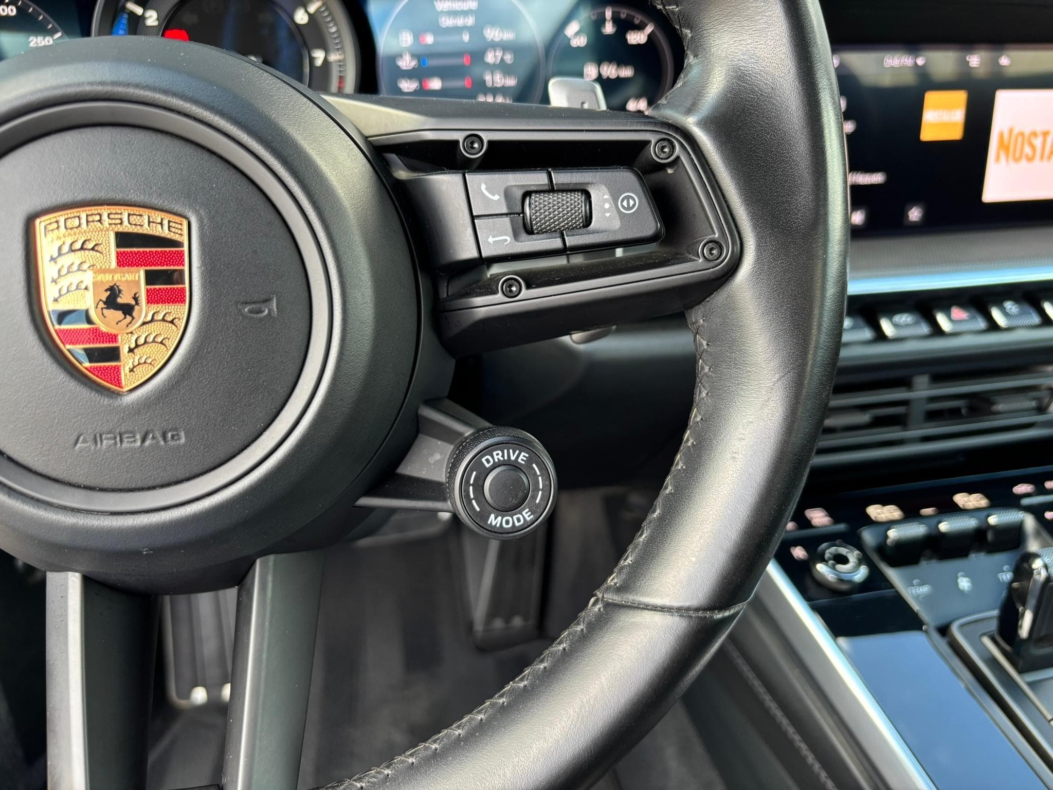 Porsche 992 911 CARRERA S CABRIOLET (2020) - Photo 9