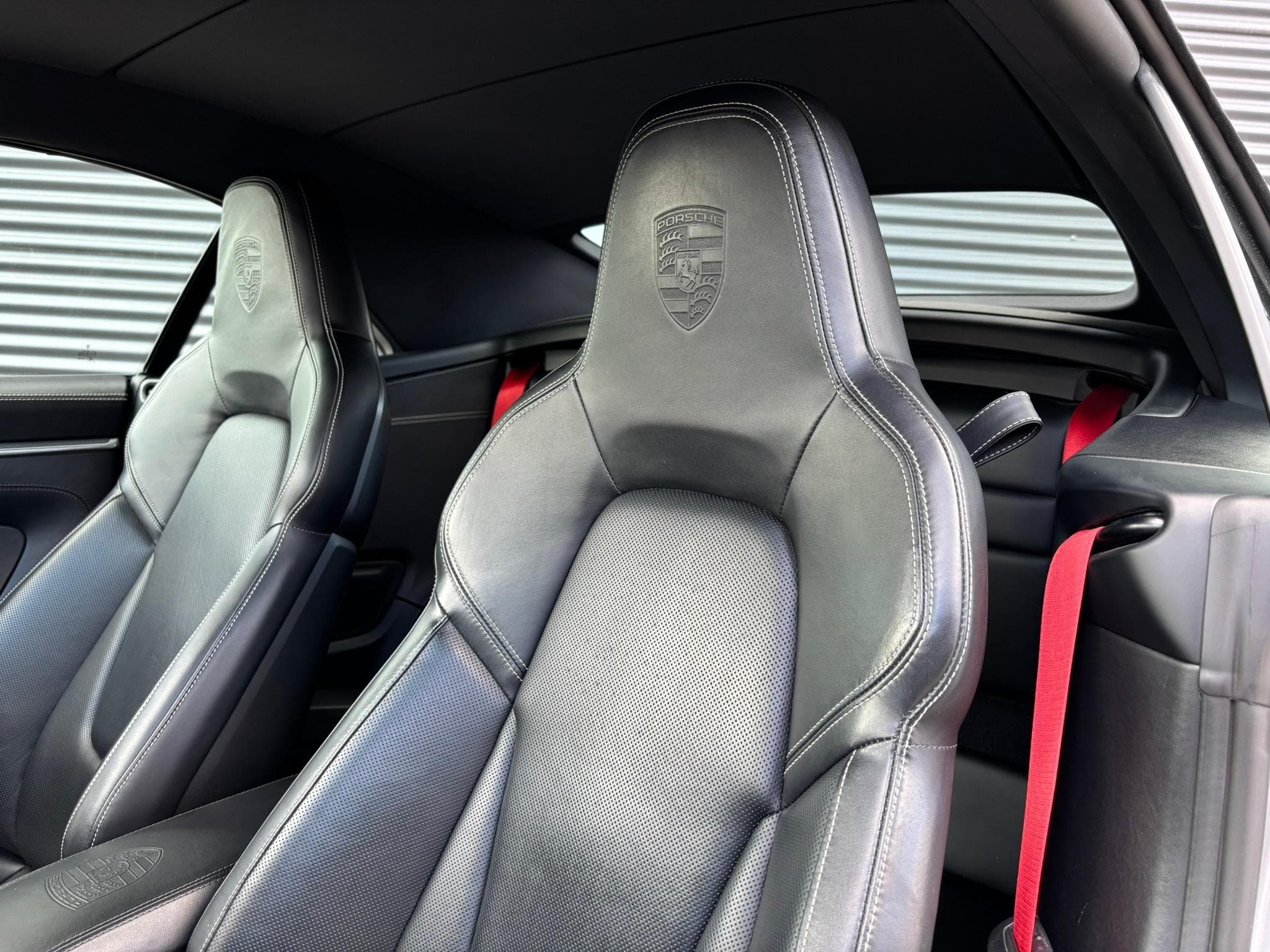 Porsche 992 911 CARRERA S CABRIOLET (2020) - Photo 6
