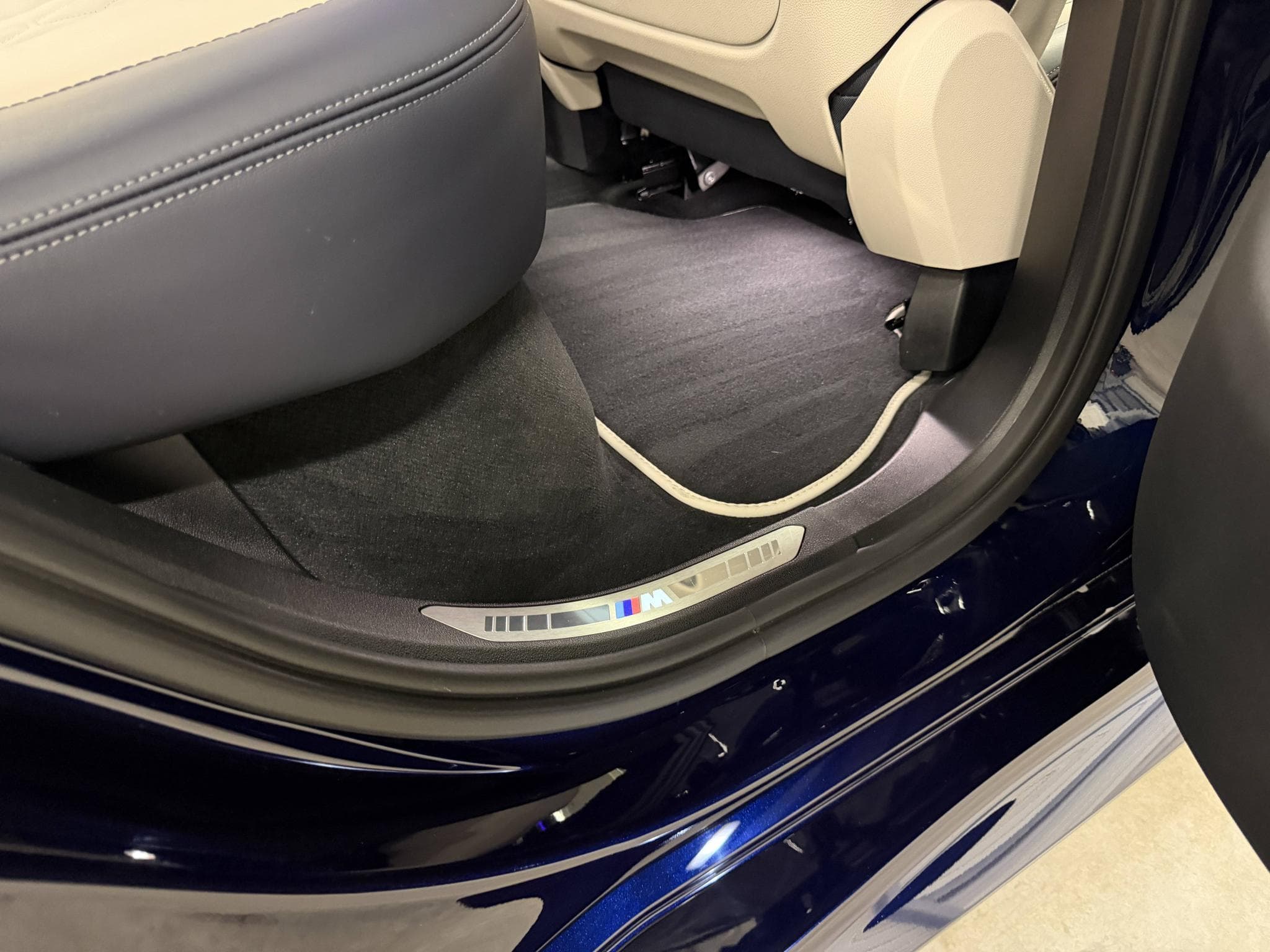 BMW X5 M50 i M50i 530ch / 1ère Main / TVA Récup / 30 330€ d'options / Nig (2019) - Photo 38