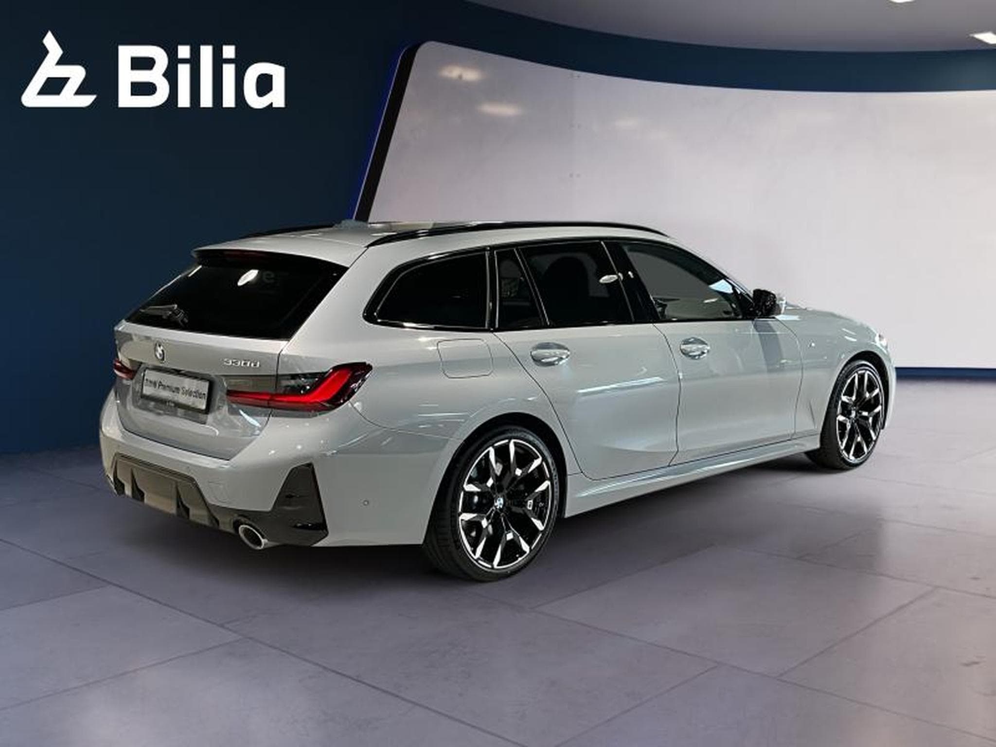 BMW 330 330d xDrive Touring (2025) - Foto 14
