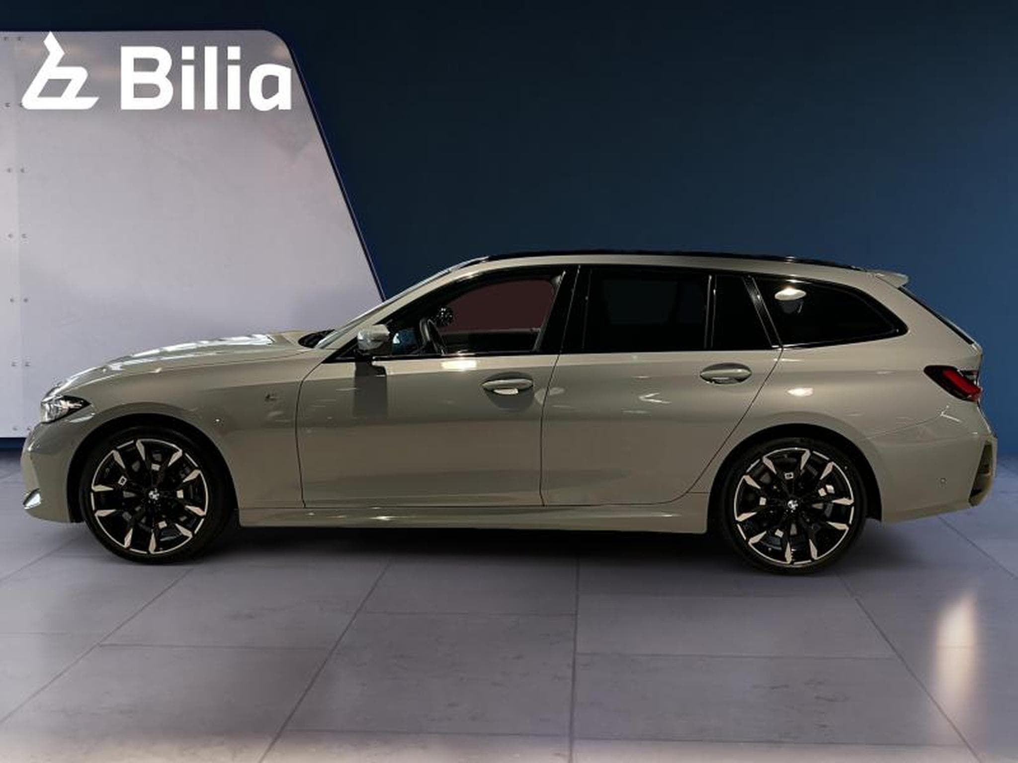BMW 330 330d xDrive Touring (2025) - Foto 16