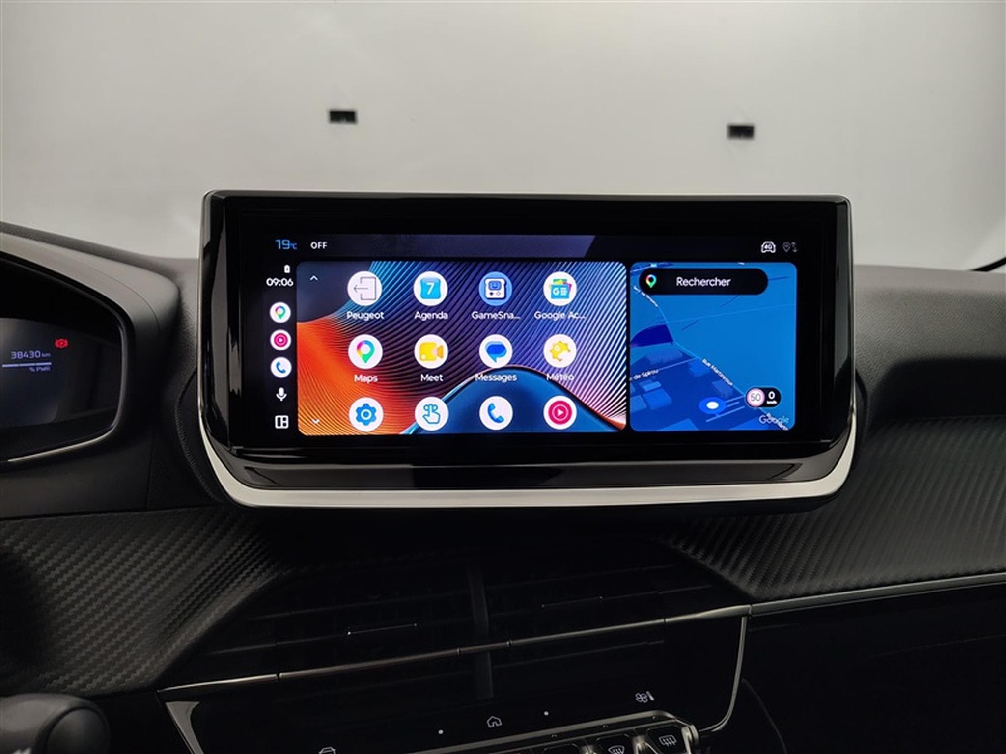 Peugeot 208 1.2 Hybrid 100cv e-DSC6 Allure CARPLAY / FULL LED / S-CUIR (2025) - Photo 19