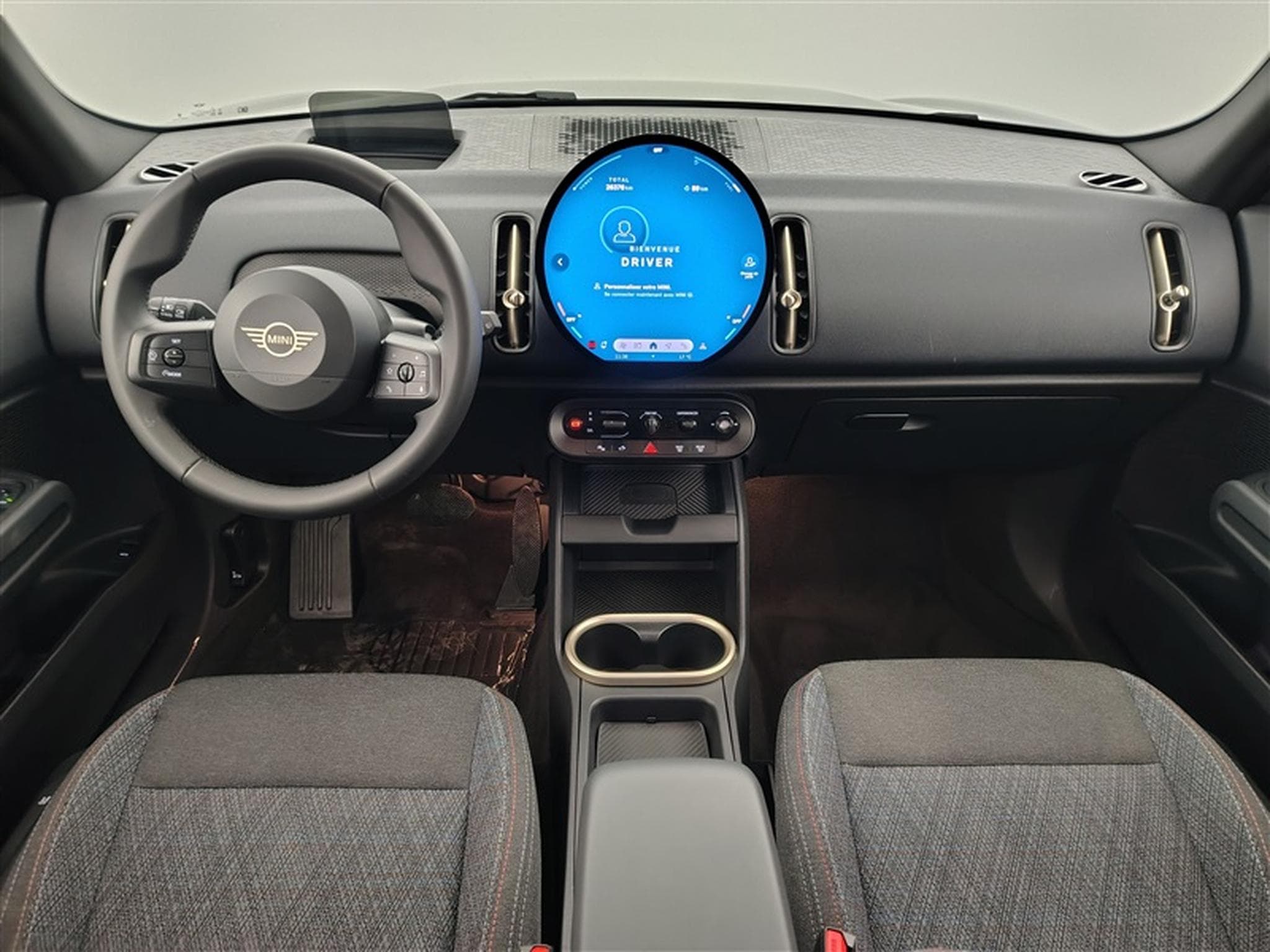 MINI Countryman 1.5A NAVI / FULL LED / CARPLAY (2025) - Photo 8