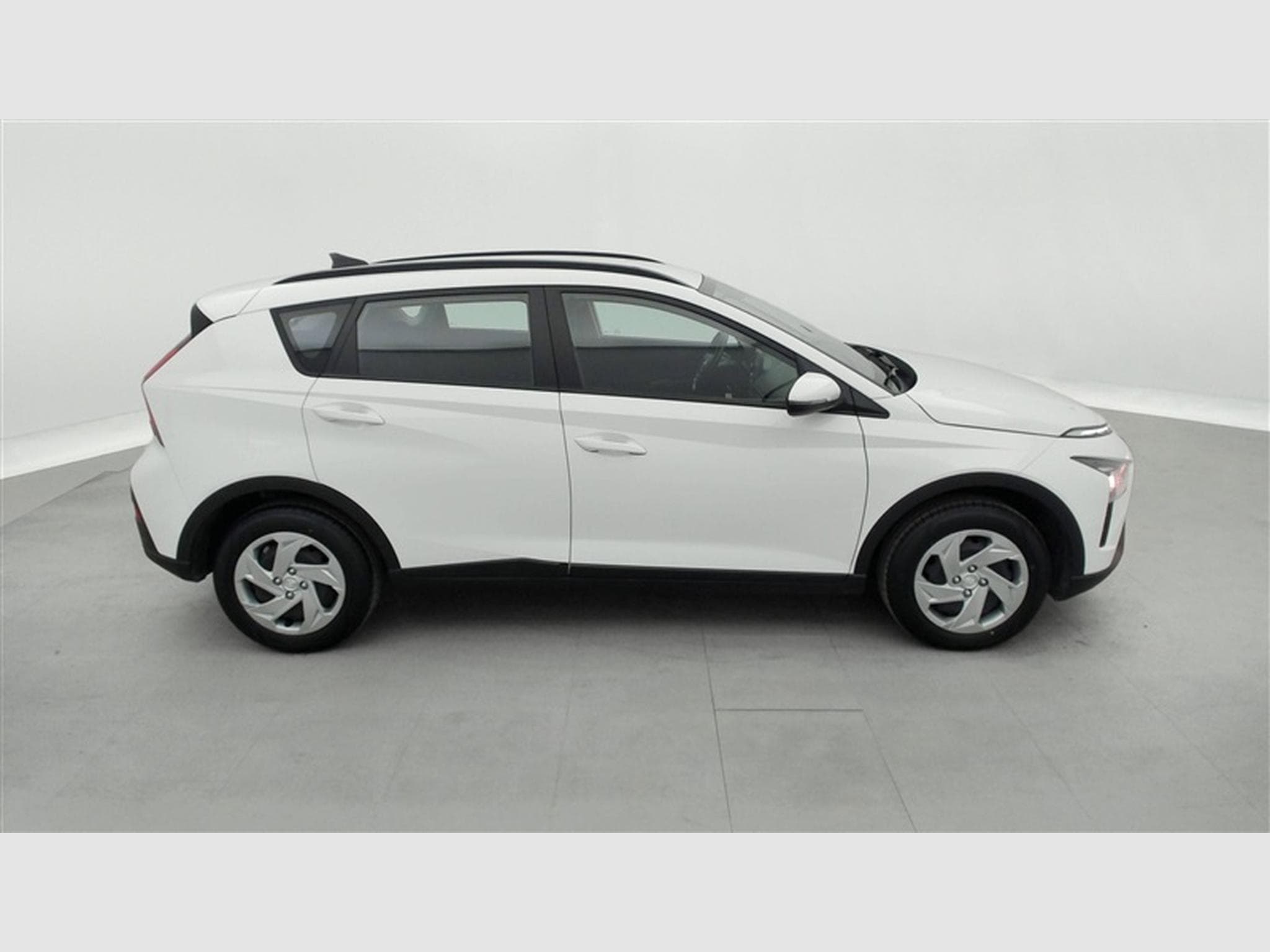 Hyundai Bayon 1.0 T-GDi Twist CAPLAY / CLIM (2024) - Photo 23