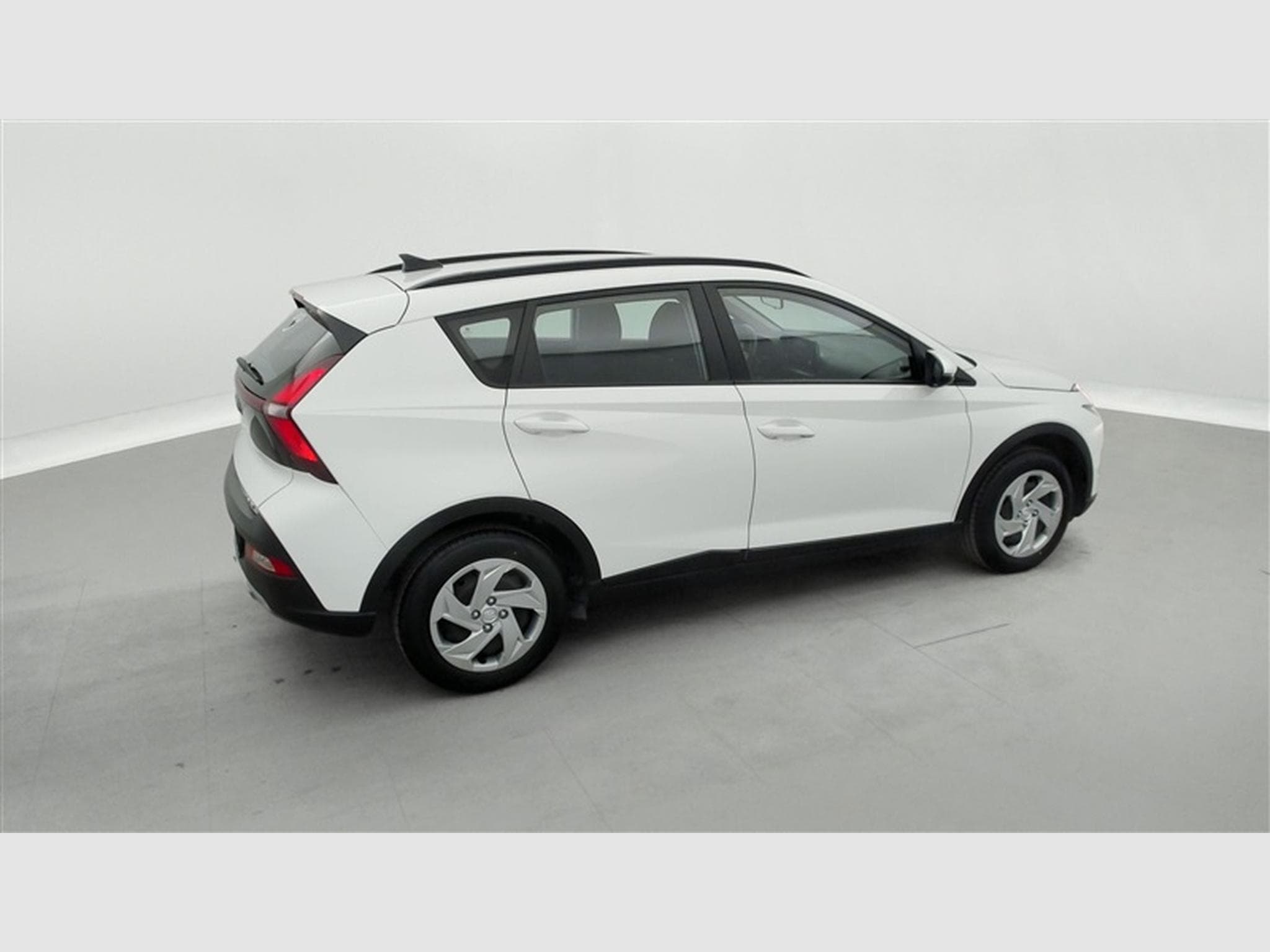 Hyundai Bayon 1.0 T-GDi Twist CAPLAY / CLIM (2024) - Photo 24
