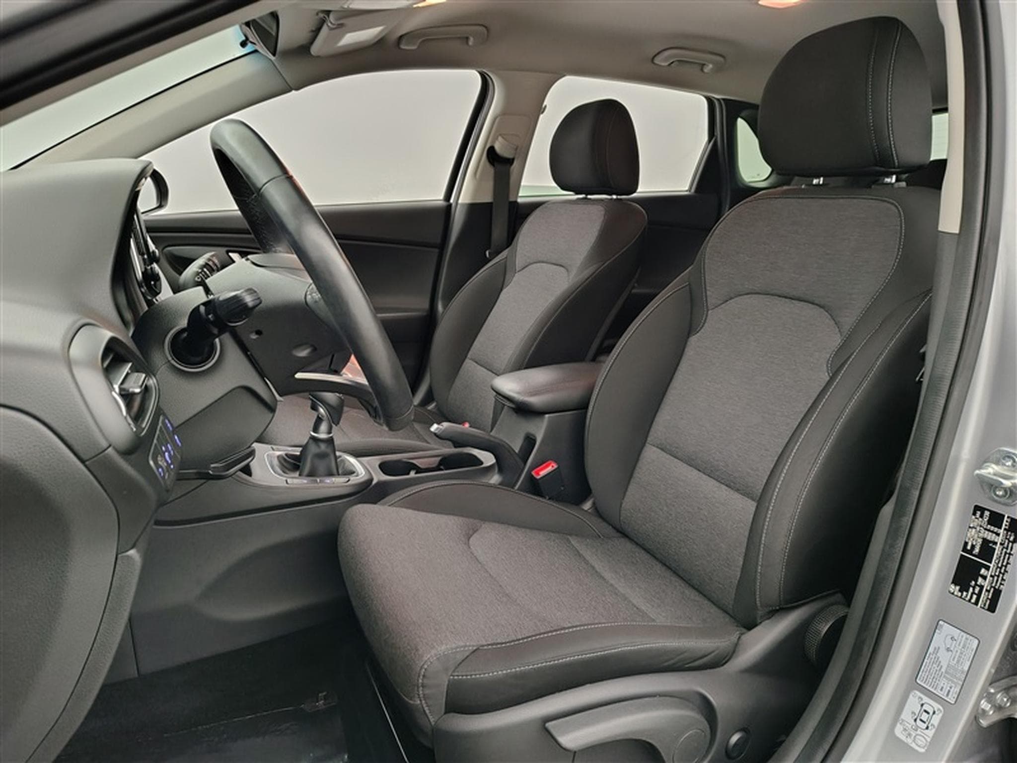 Hyundai i30 1.0 T-GDi 120cv Twist *CARPLAY / FULL LED / CAMERA / JA 16"* (2024) - Photo 7